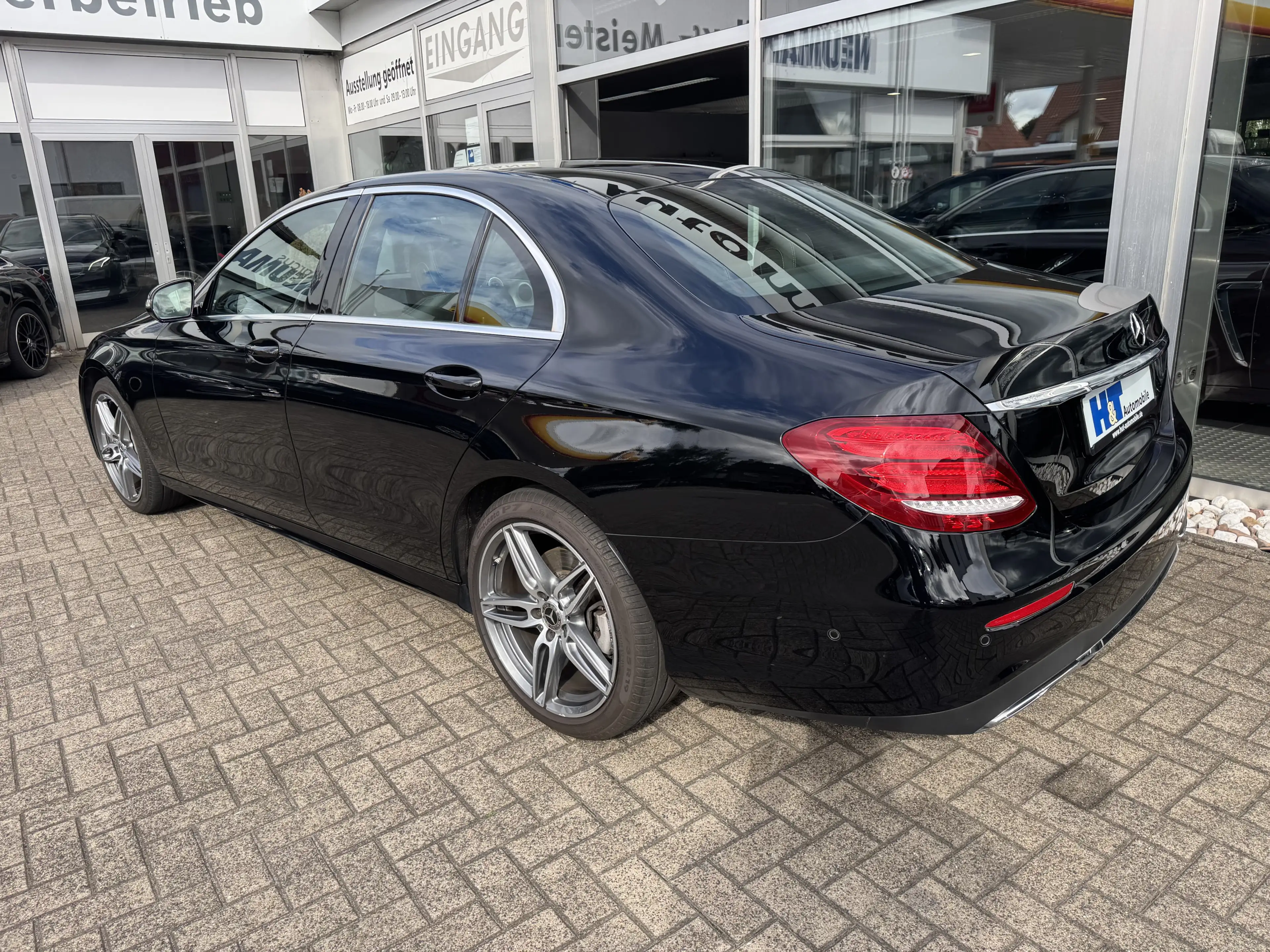 Mercedes-Benz E 350 Pano Multi LED — photo 14