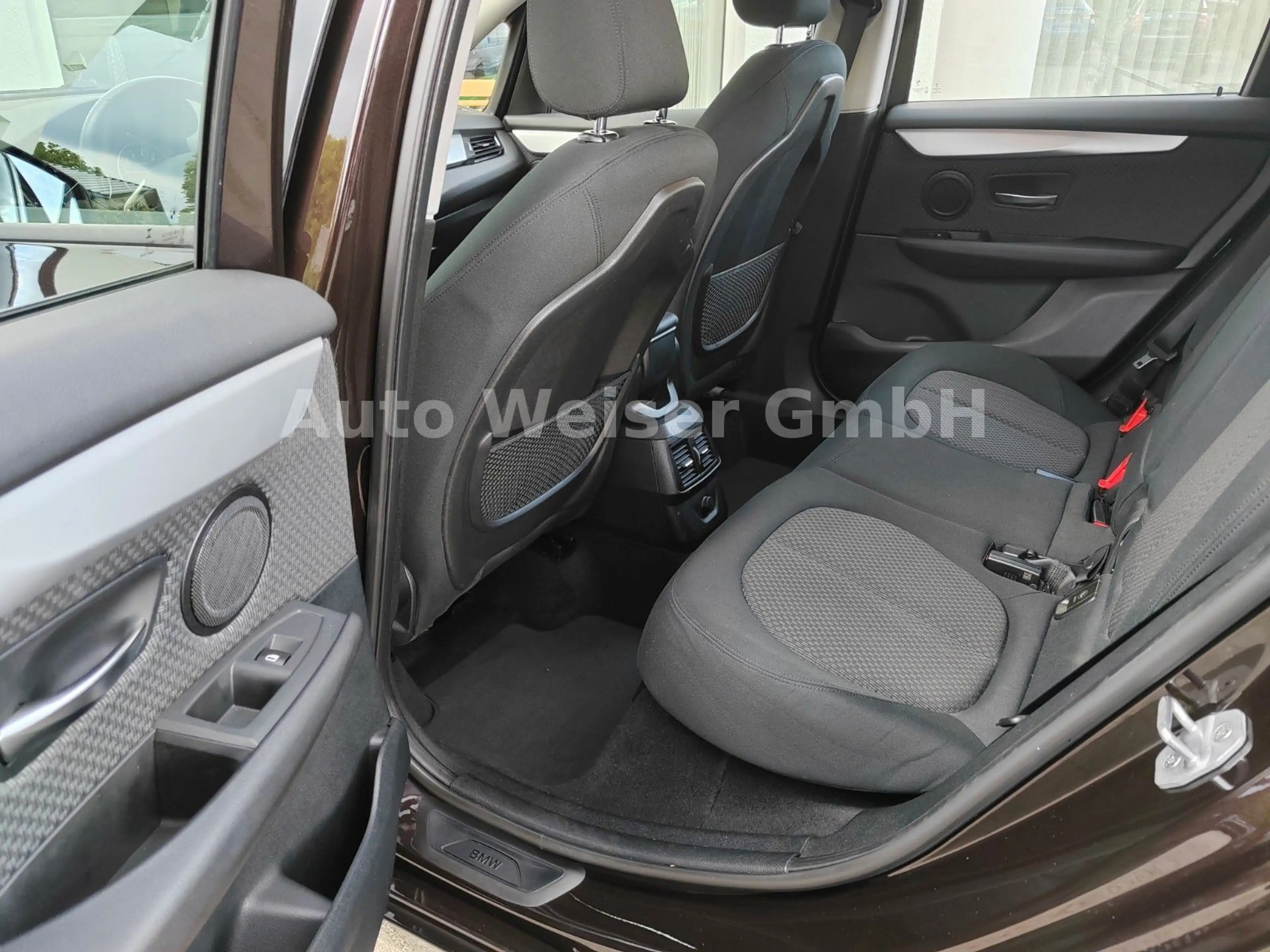 BMW 220 i Active Tourer *AHK*TEMPO*SHZ — photo 15