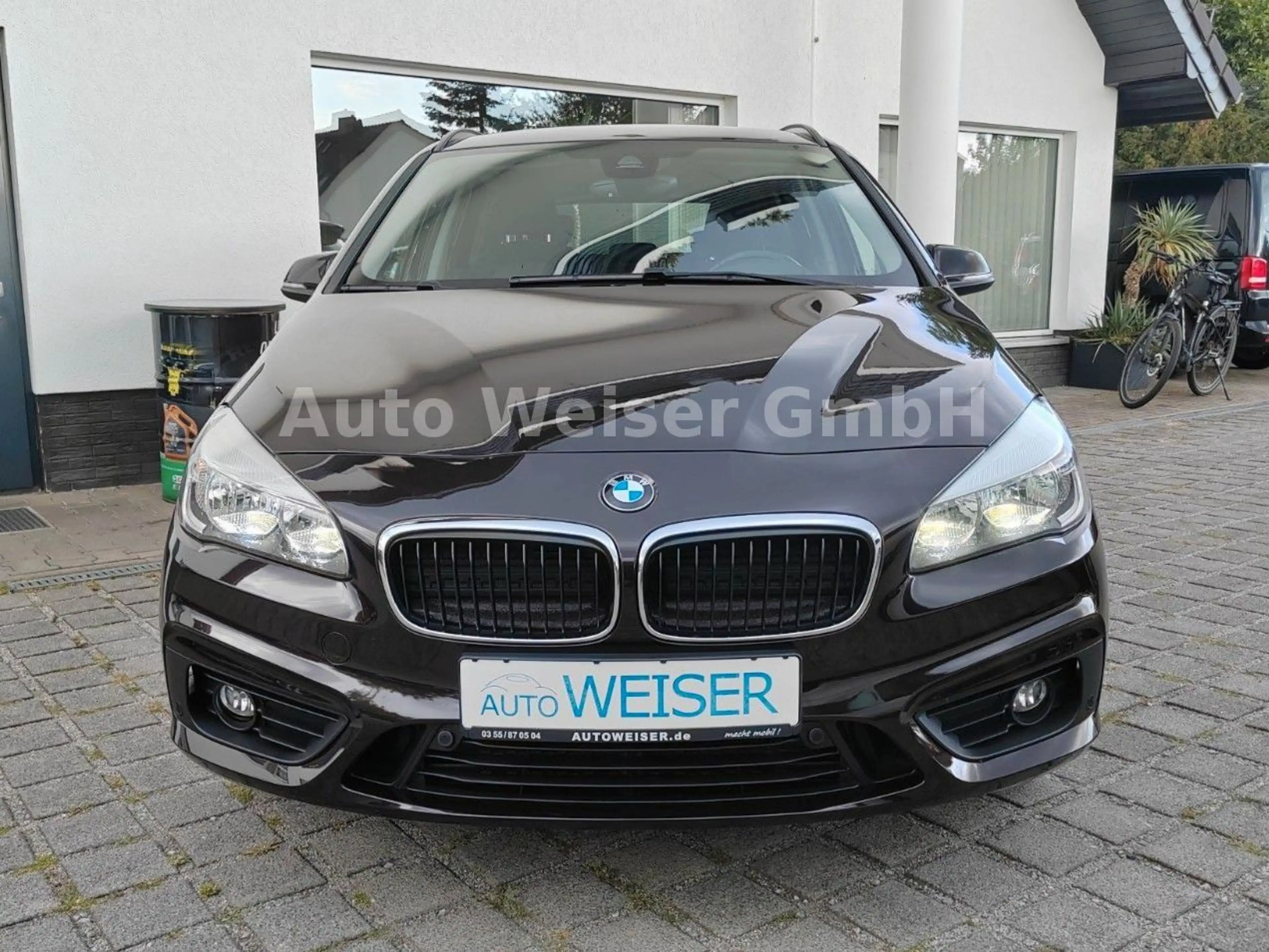 BMW 220 i Active Tourer *AHK*TEMPO*SHZ