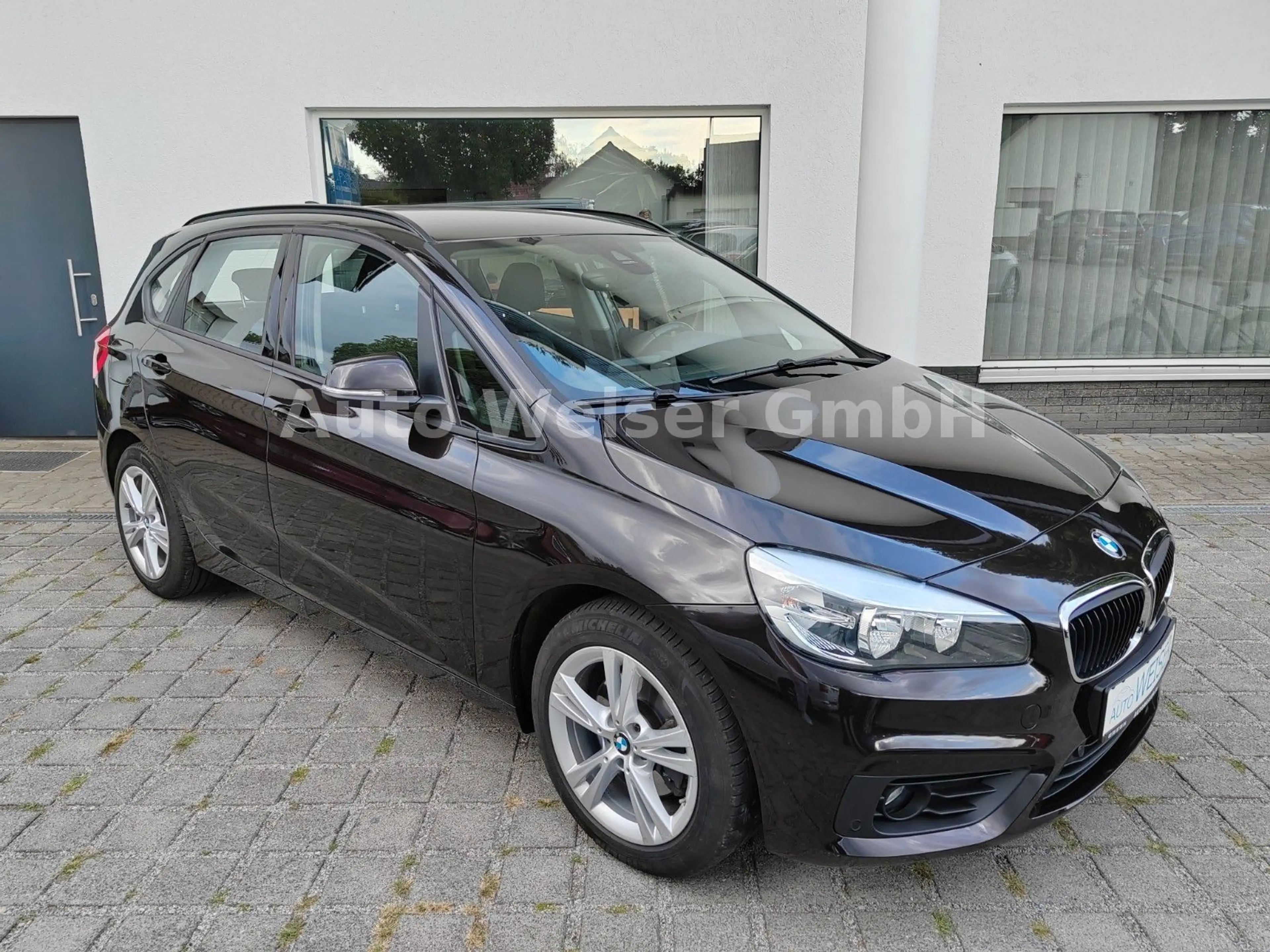 BMW 220 i Active Tourer *AHK*TEMPO*SHZ — photo 9