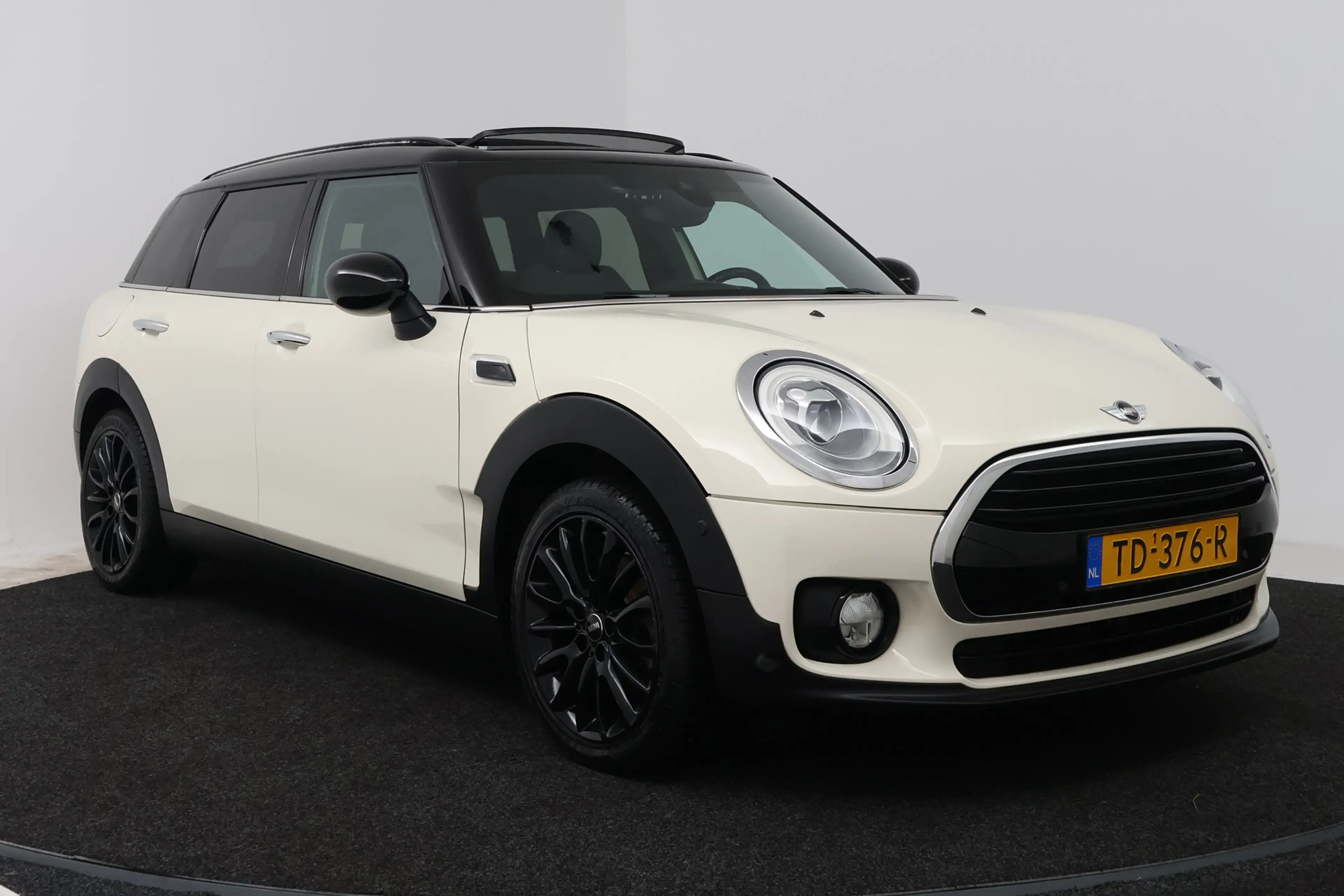 MINI Cooper Clubman 1.5 Chili Business Plus (PANORAMADAK, NAVIGATIE, S — photo 21