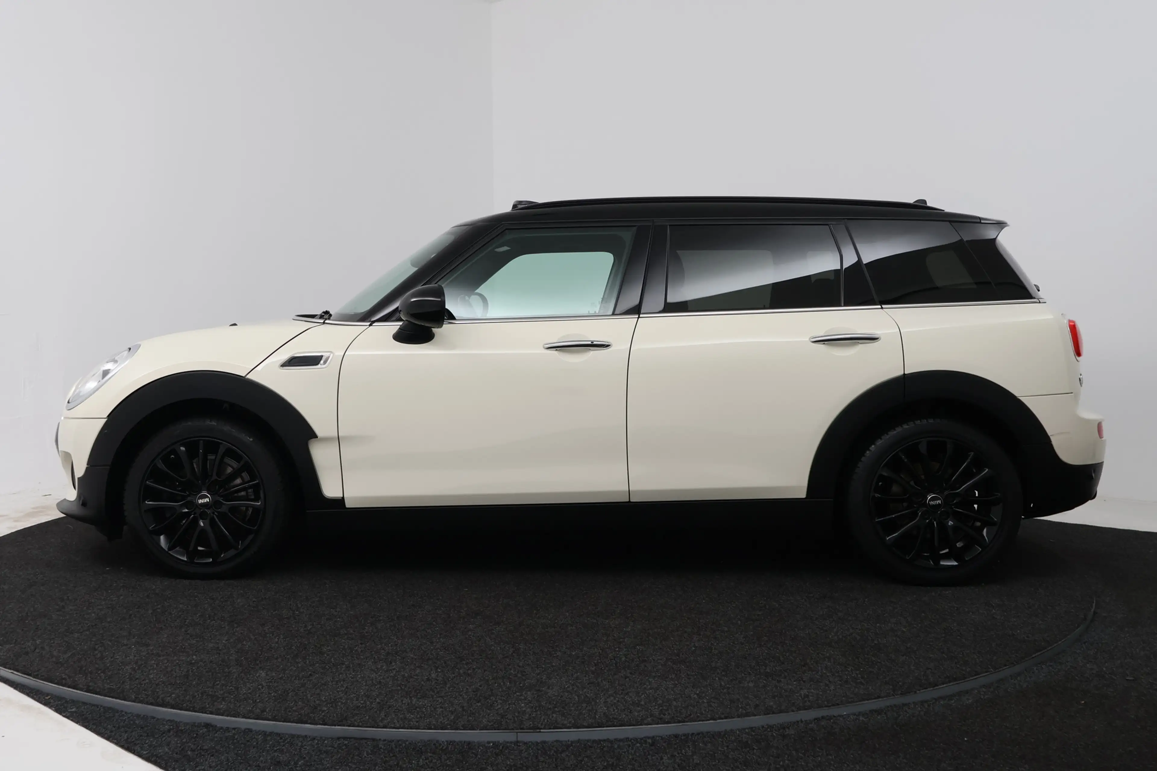 MINI Cooper Clubman 1.5 Chili Business Plus (PANORAMADAK, NAVIGATIE, S — photo 2