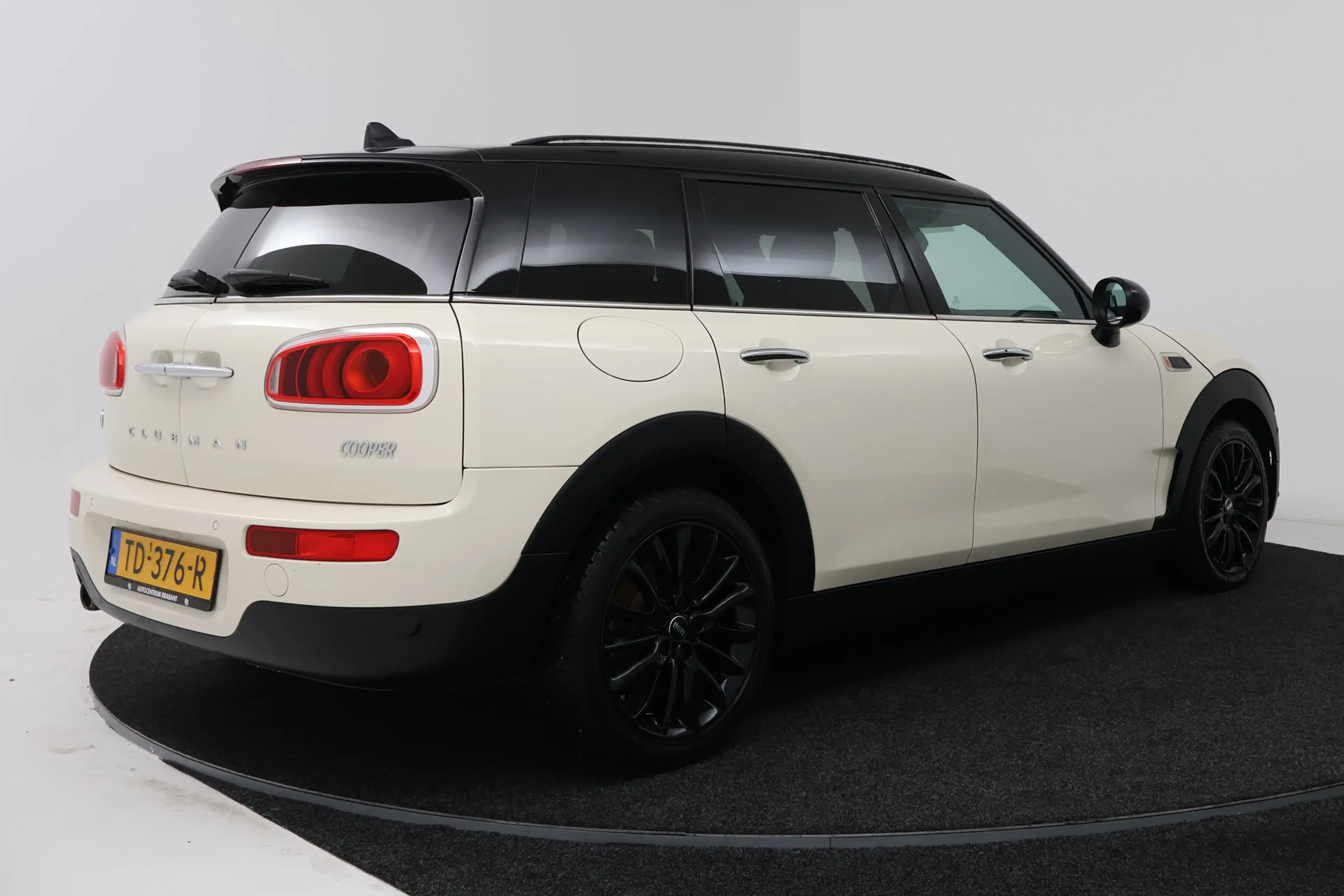 MINI Cooper Clubman 1.5 Chili Business Plus (PANORAMADAK, NAVIGATIE, S — photo 13
