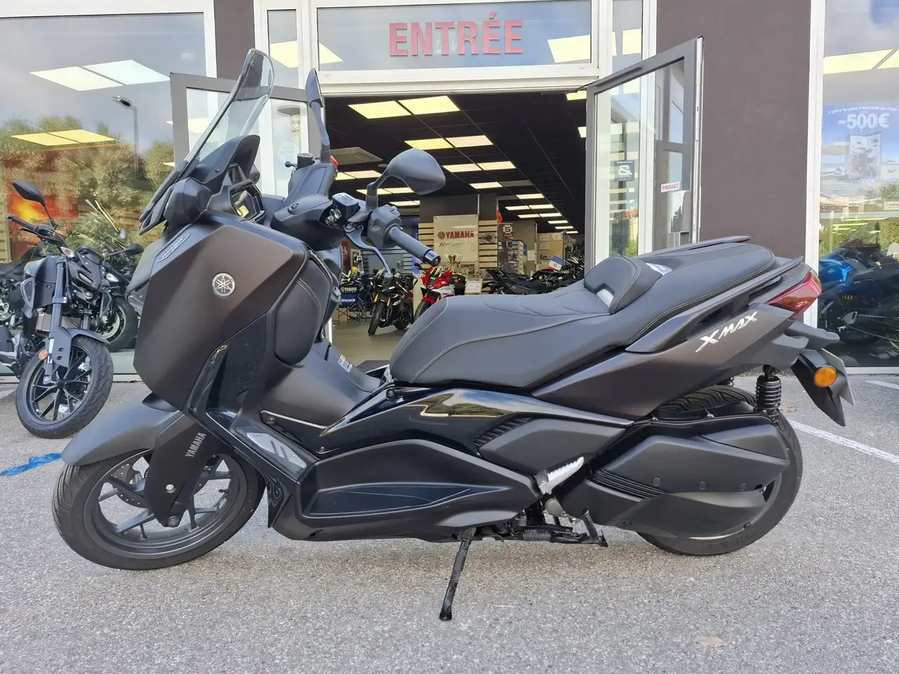 Yamaha X-Max 300