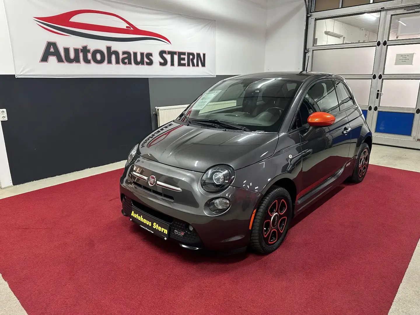 Fiat 500e Grau - 1