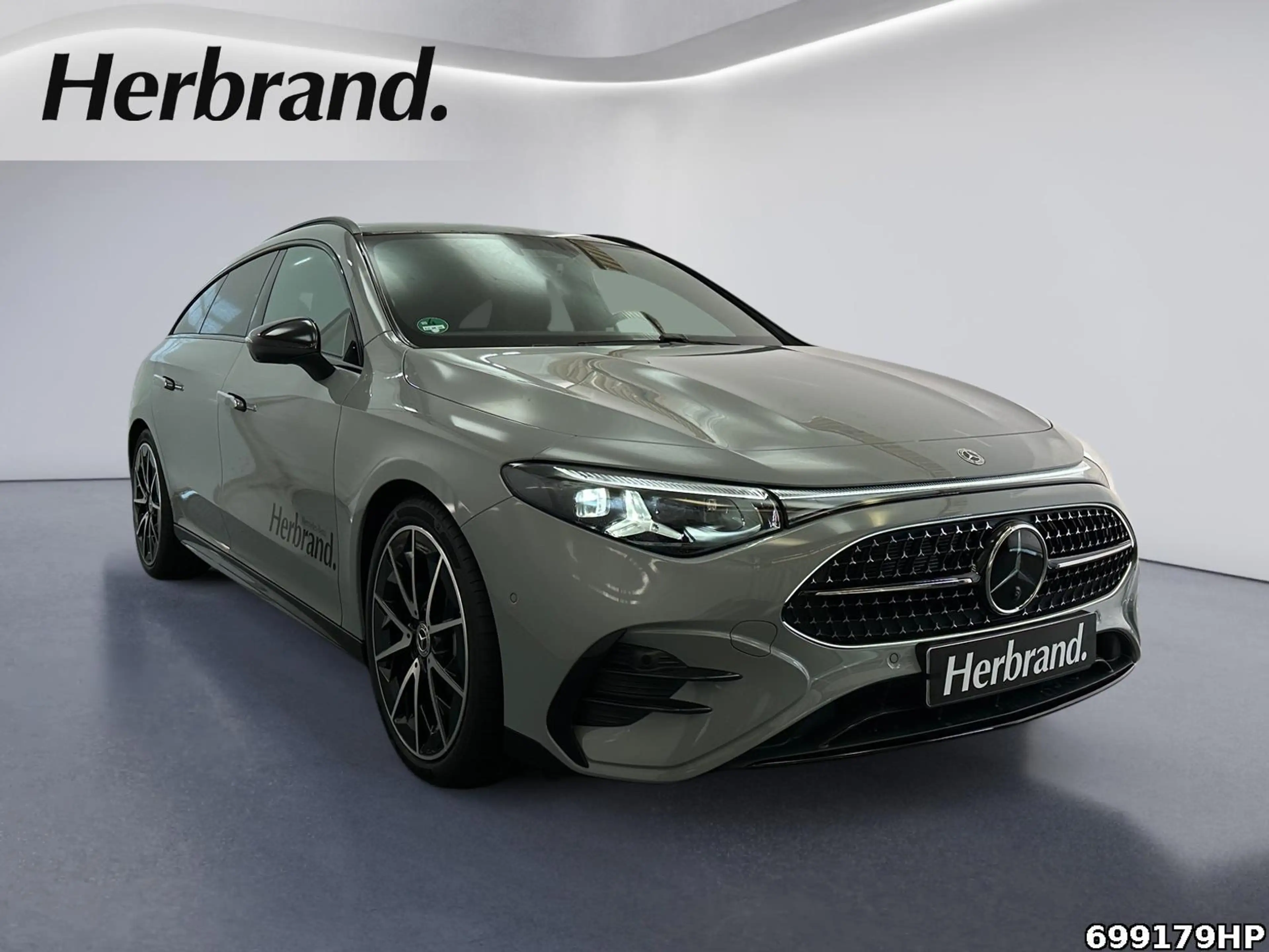 Mercedes-Benz CLA 220 +AMG+NIGHT+SUPERSCREEN+PREMIUM+360°+ — photo 2