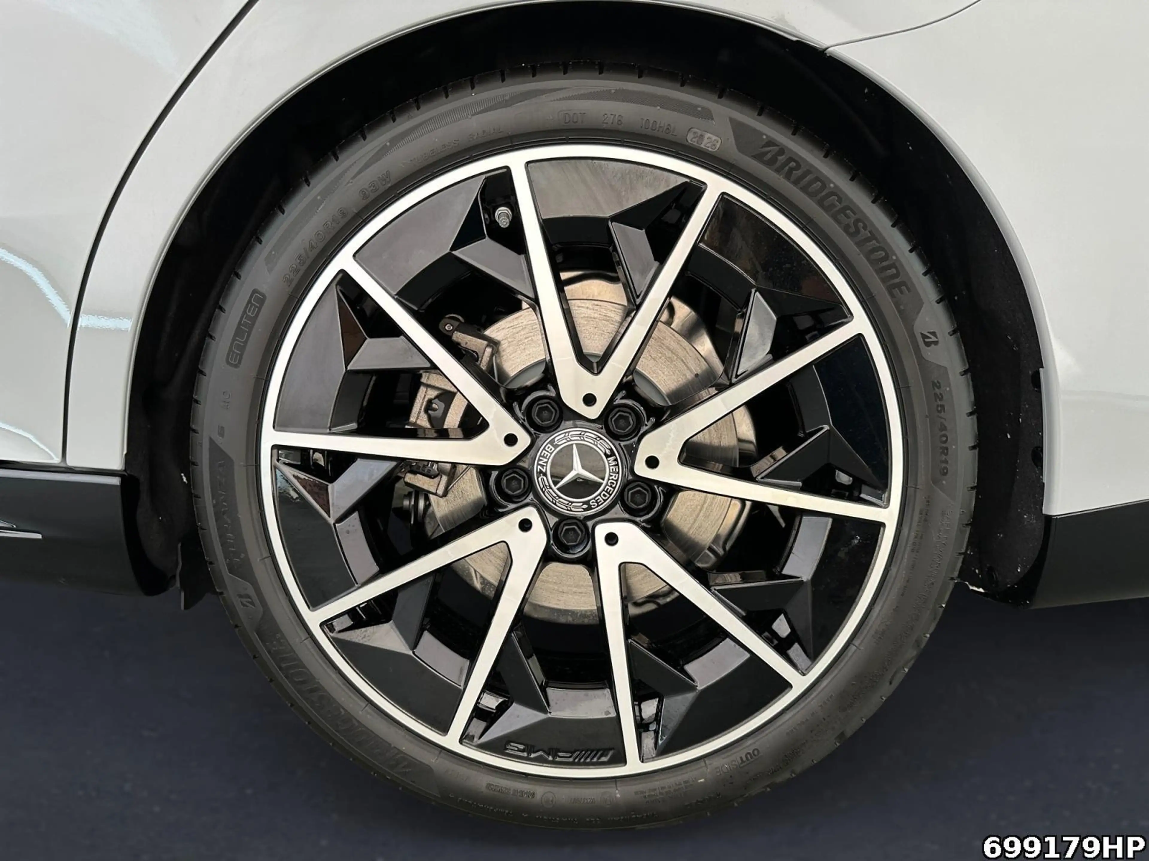 Mercedes-Benz CLA 220 +AMG+NIGHT+SUPERSCREEN+PREMIUM+360°+ — photo 5