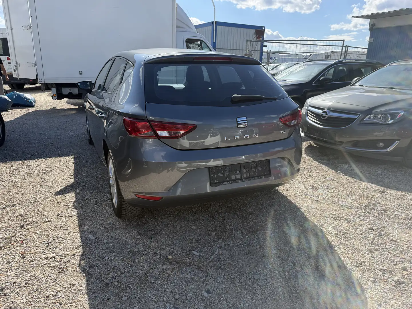 SEAT Leon Style 1,6 TDI CR Start-Stopp Grau - 2