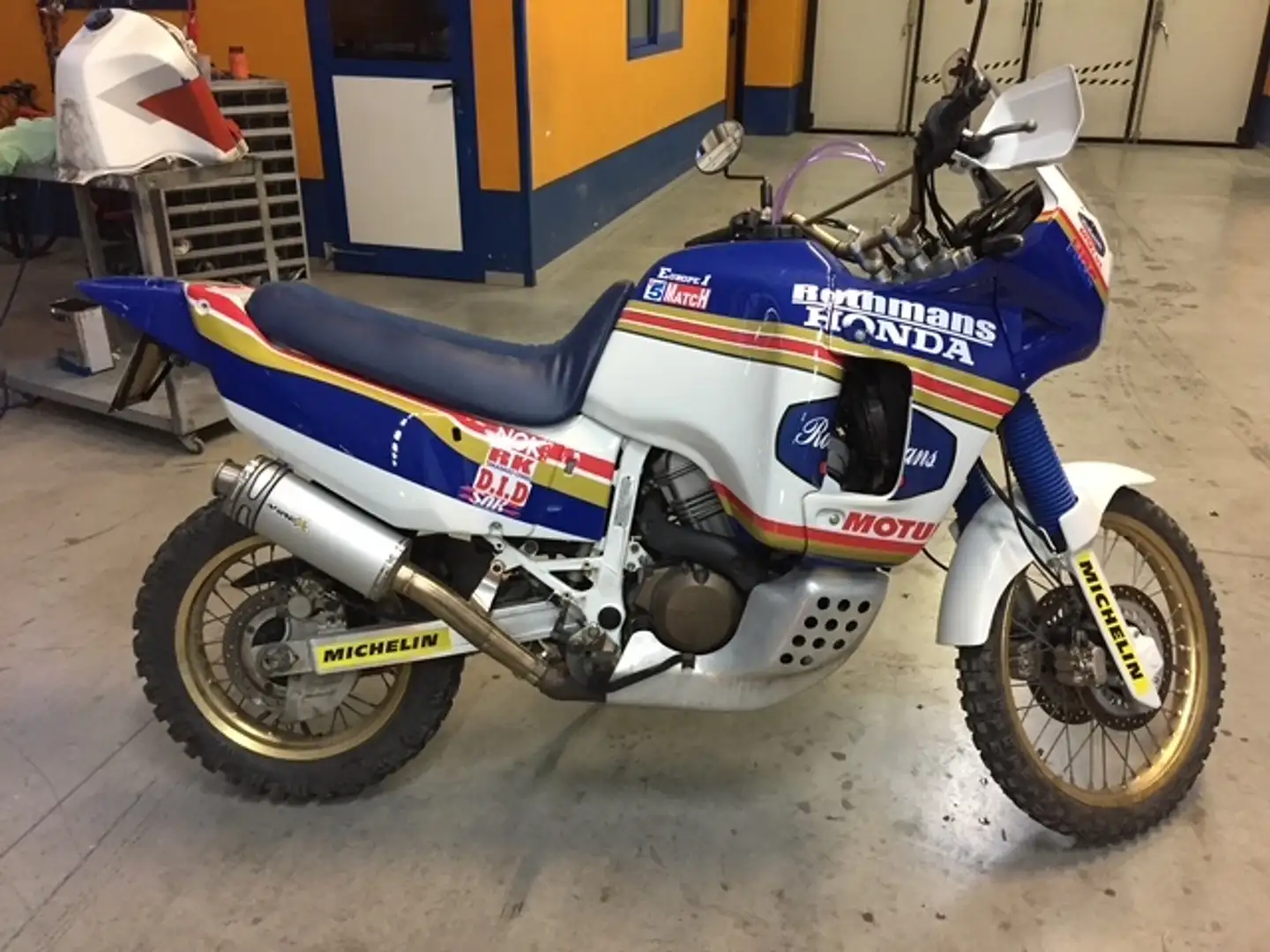 Honda XRV 750 Africa Twin Blanco - 2