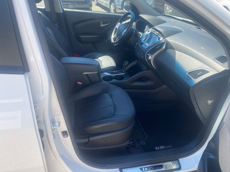 Hyundai iX35 5 Star 2WD*Automatik*PROBLEM*Wasserstoff* — photo 10