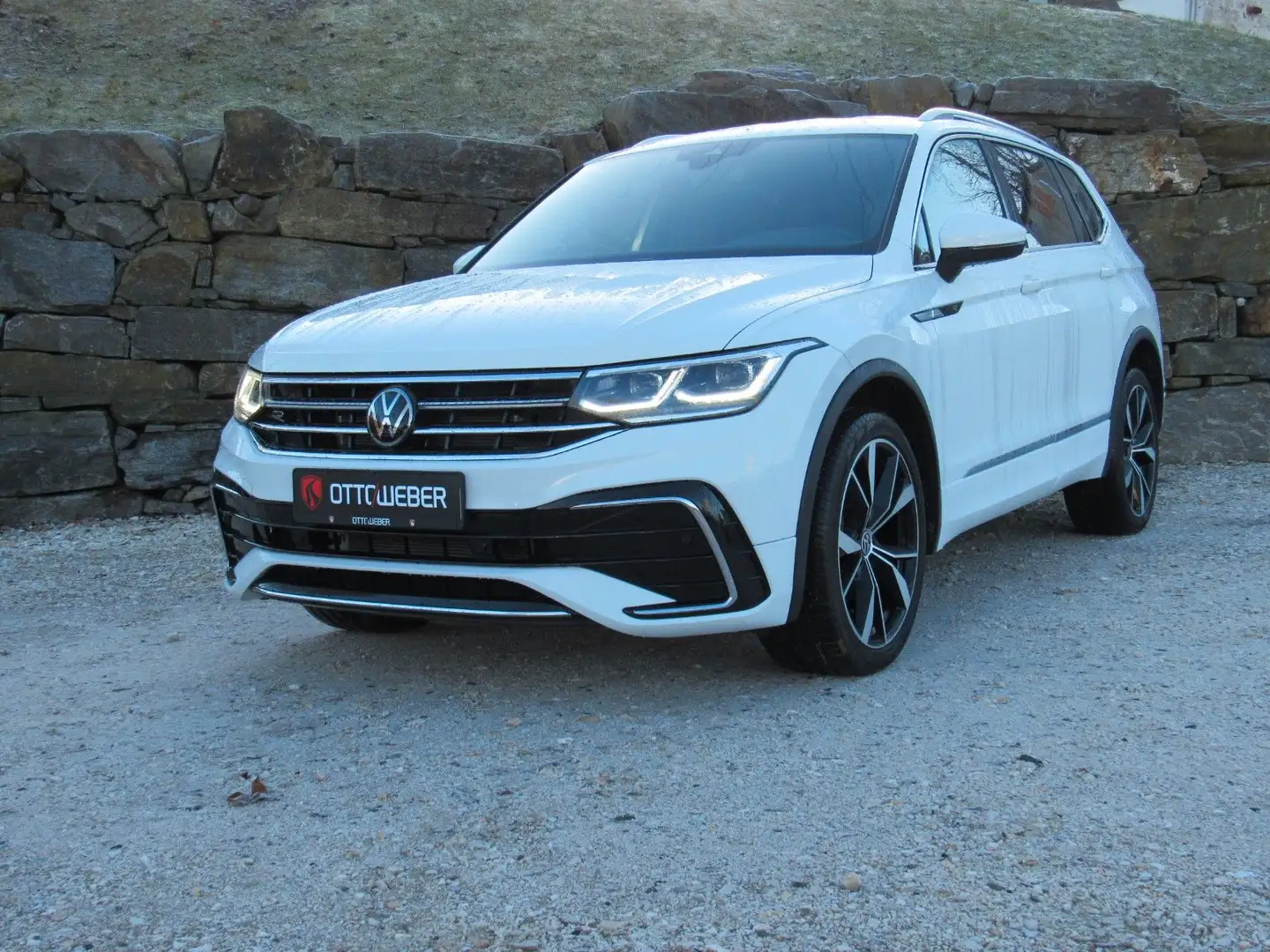 Volkswagen Tiguan Allspace 2.0 TDI SCR DSG 4MOTION R-Line Weiß - 2