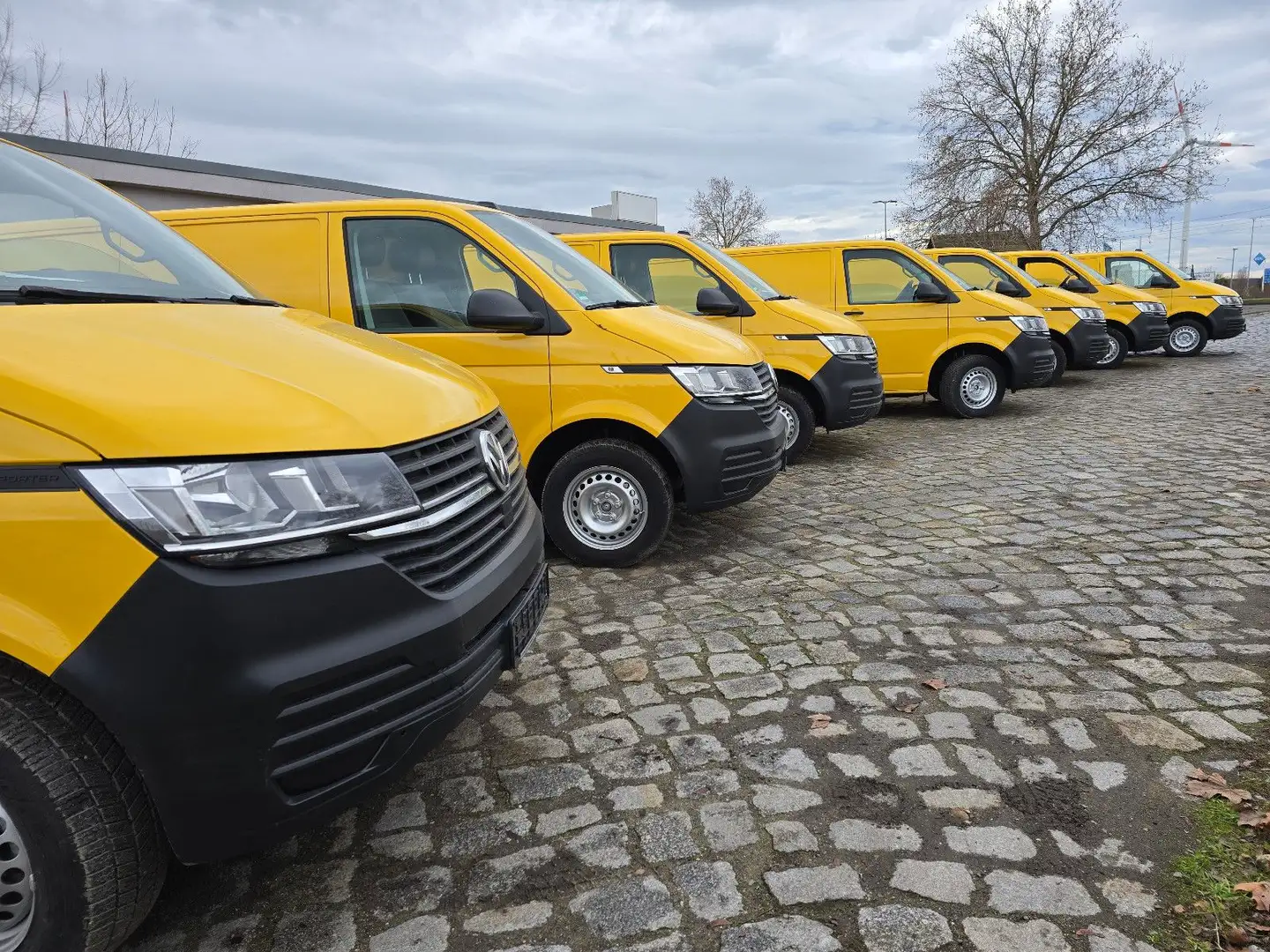 Volkswagen T6 Transporter Jaune - 1