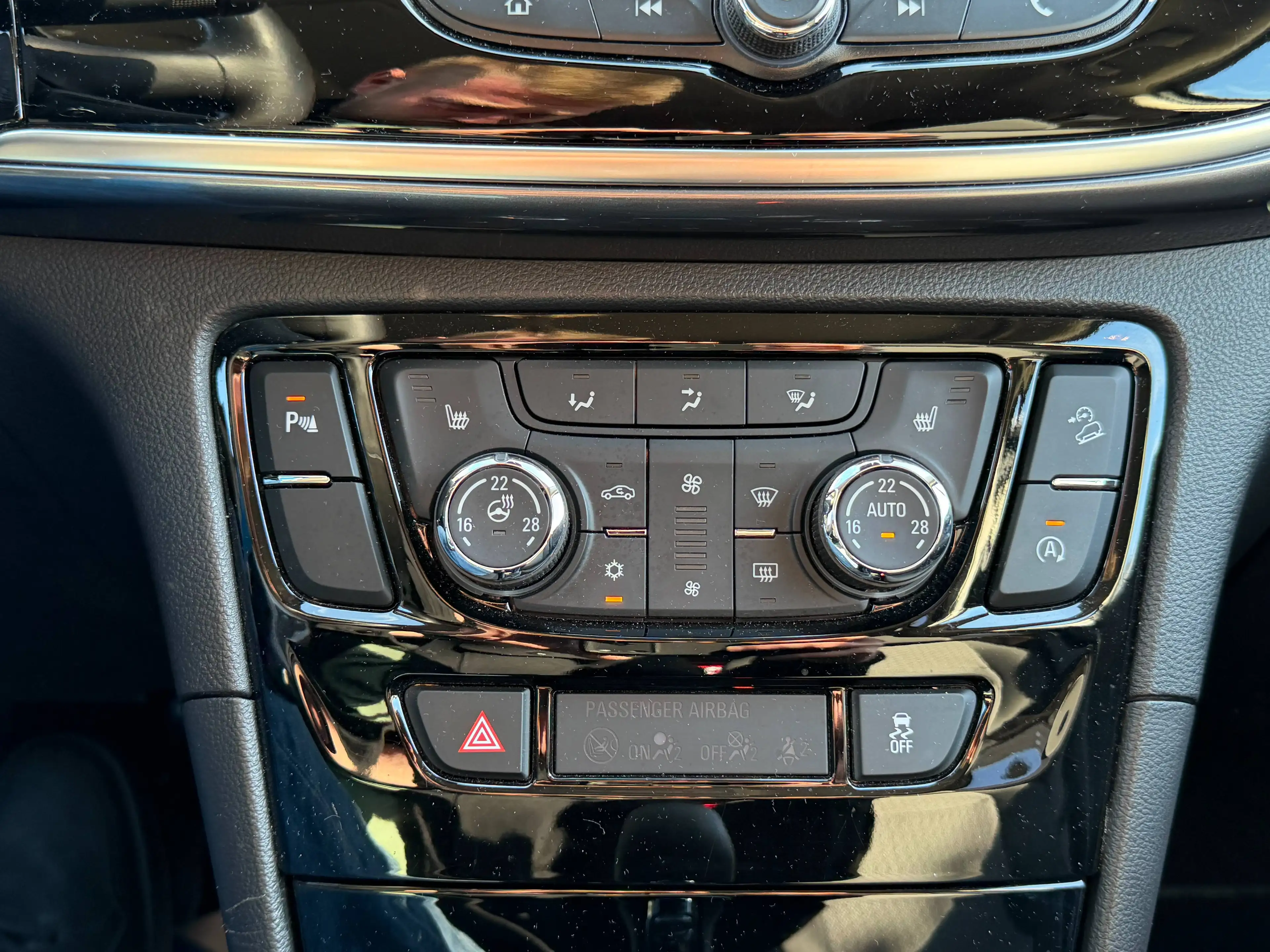 Opel Mokka X Active 4x4 *Allrad*Rückfahrkam*Lenkradhzg*CarPlay*Android Auto — photo 29