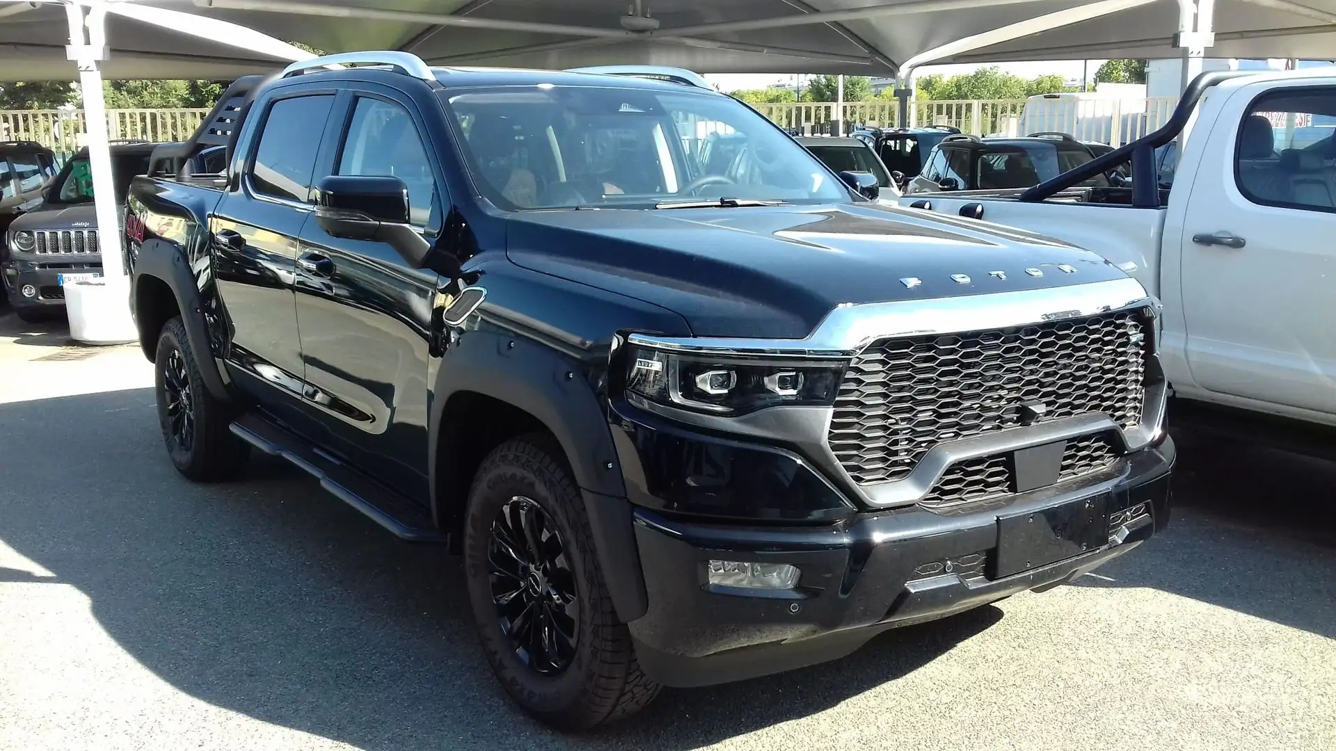 Foton Tunland V9 VGT ULTRA Turbo DOPPIA CABINA 4X4 48 Negro - 1