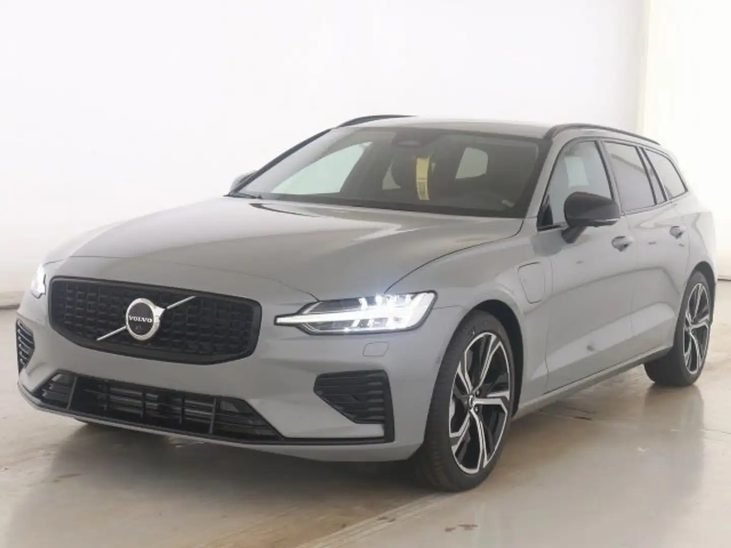 Volvo V60 T6 Plus Dark Plug-In Hybrid AWD 360° Grau - 1