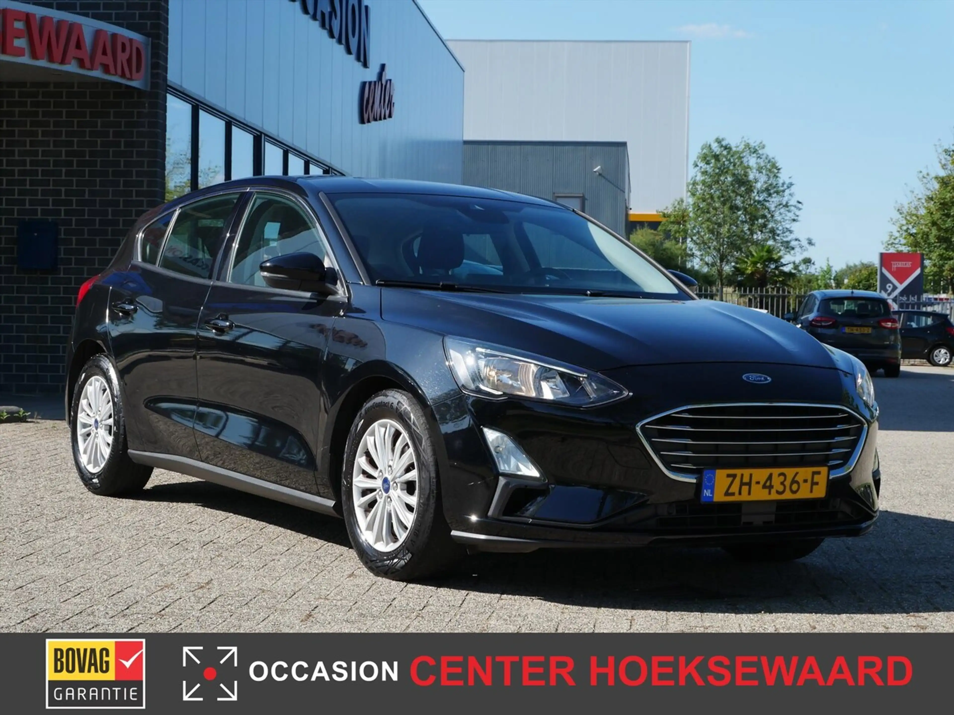 Ford Focus 1.0 EcoBoost Titanium Business — photo 7