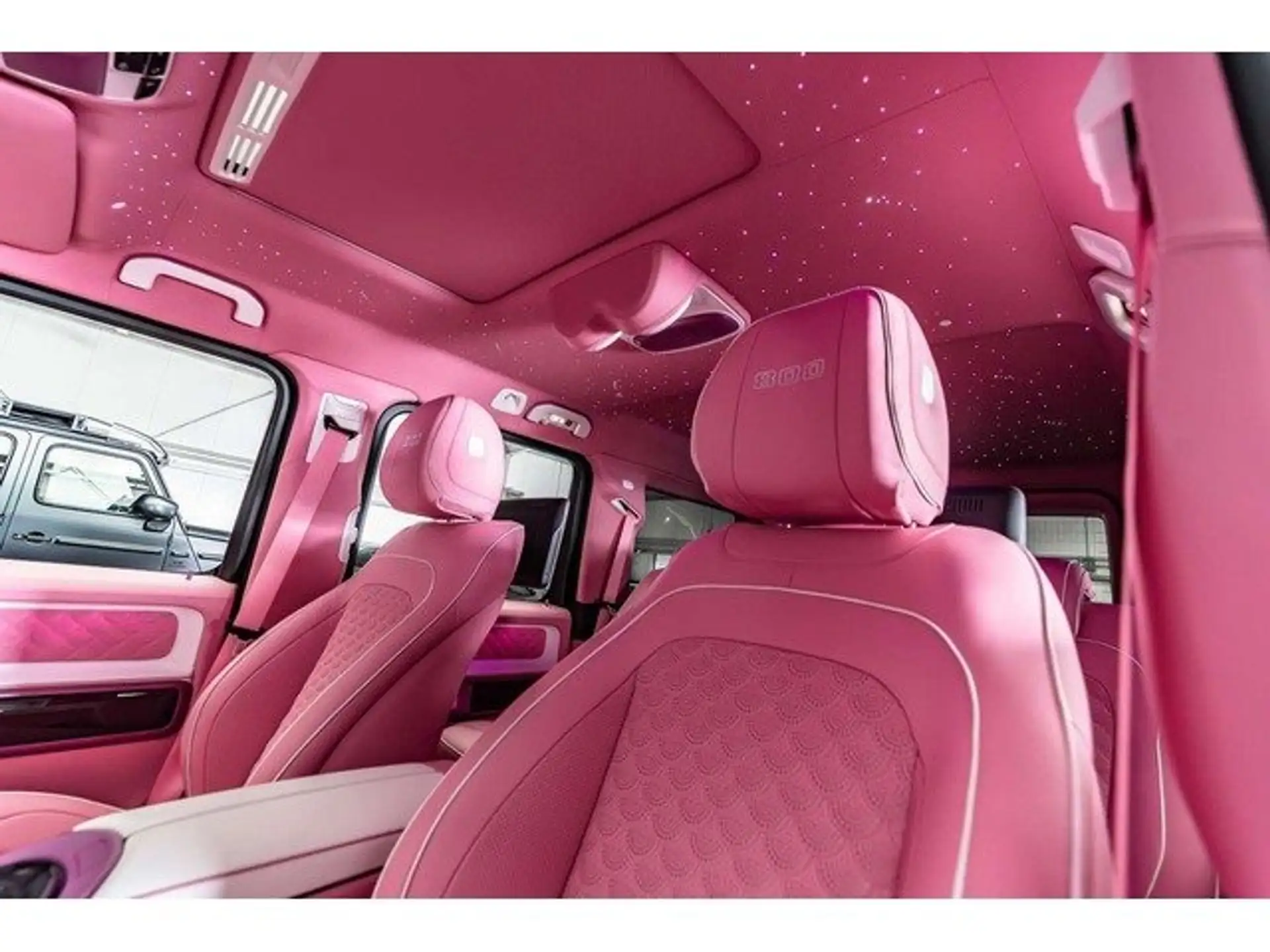 벤츠 G-Class G 63 AMG 2026 로즈골드 사진 7