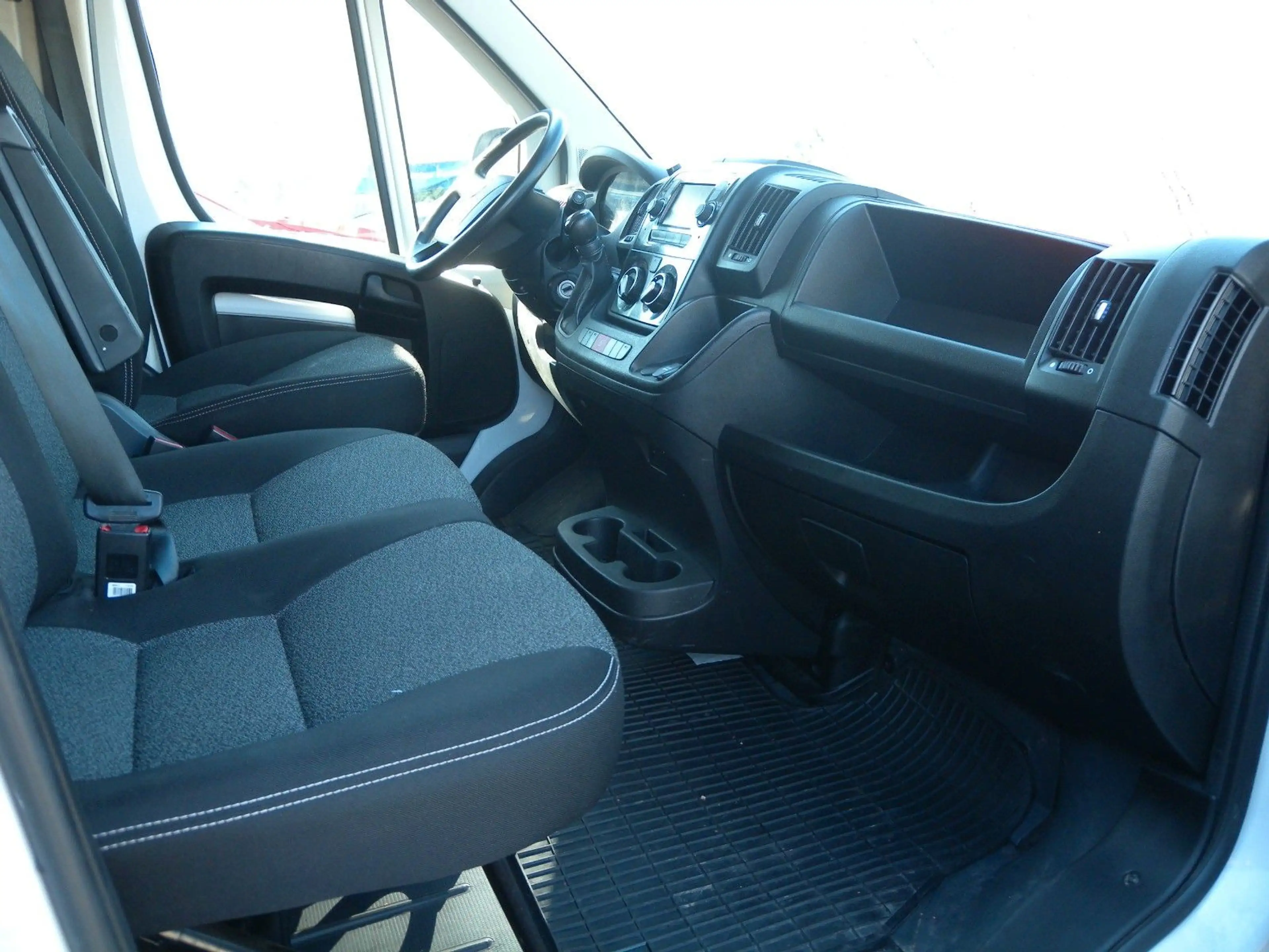 Fiat Ducato Kasten 35 160 L2H1 *AUTOMATIK*AHK*NAVI* — photo 15