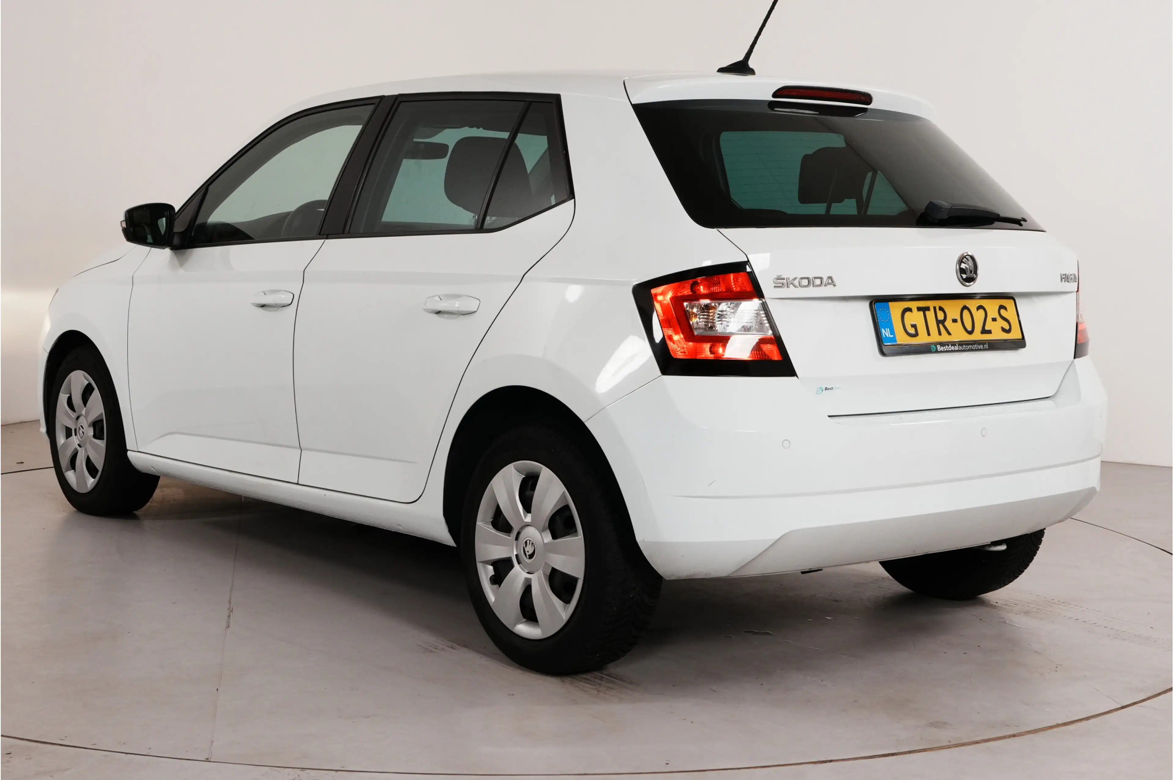 Skoda Fabia 1.0 TSI Drive | — photo 28