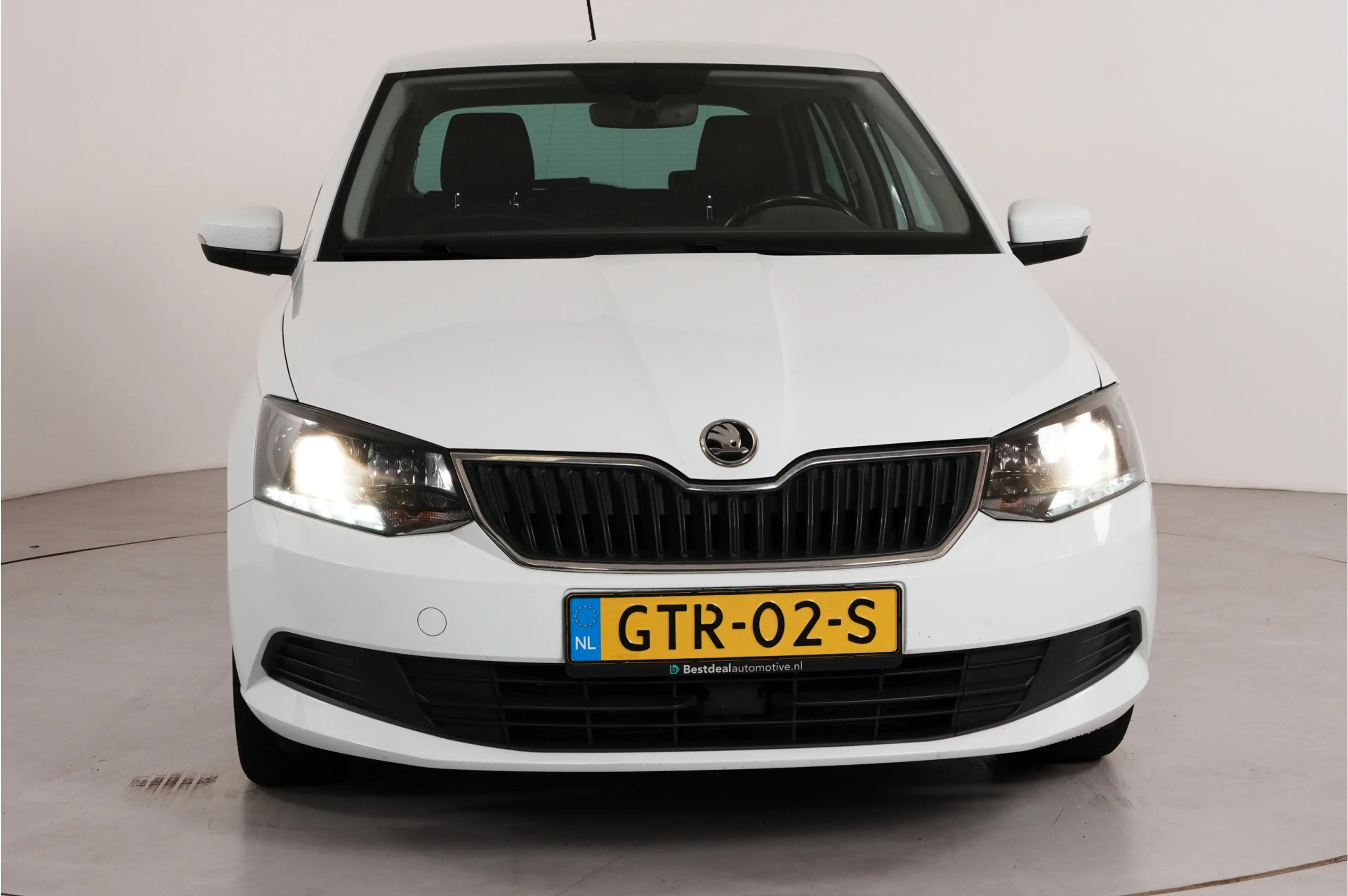 Skoda Fabia 1.0 TSI Drive | — photo 2