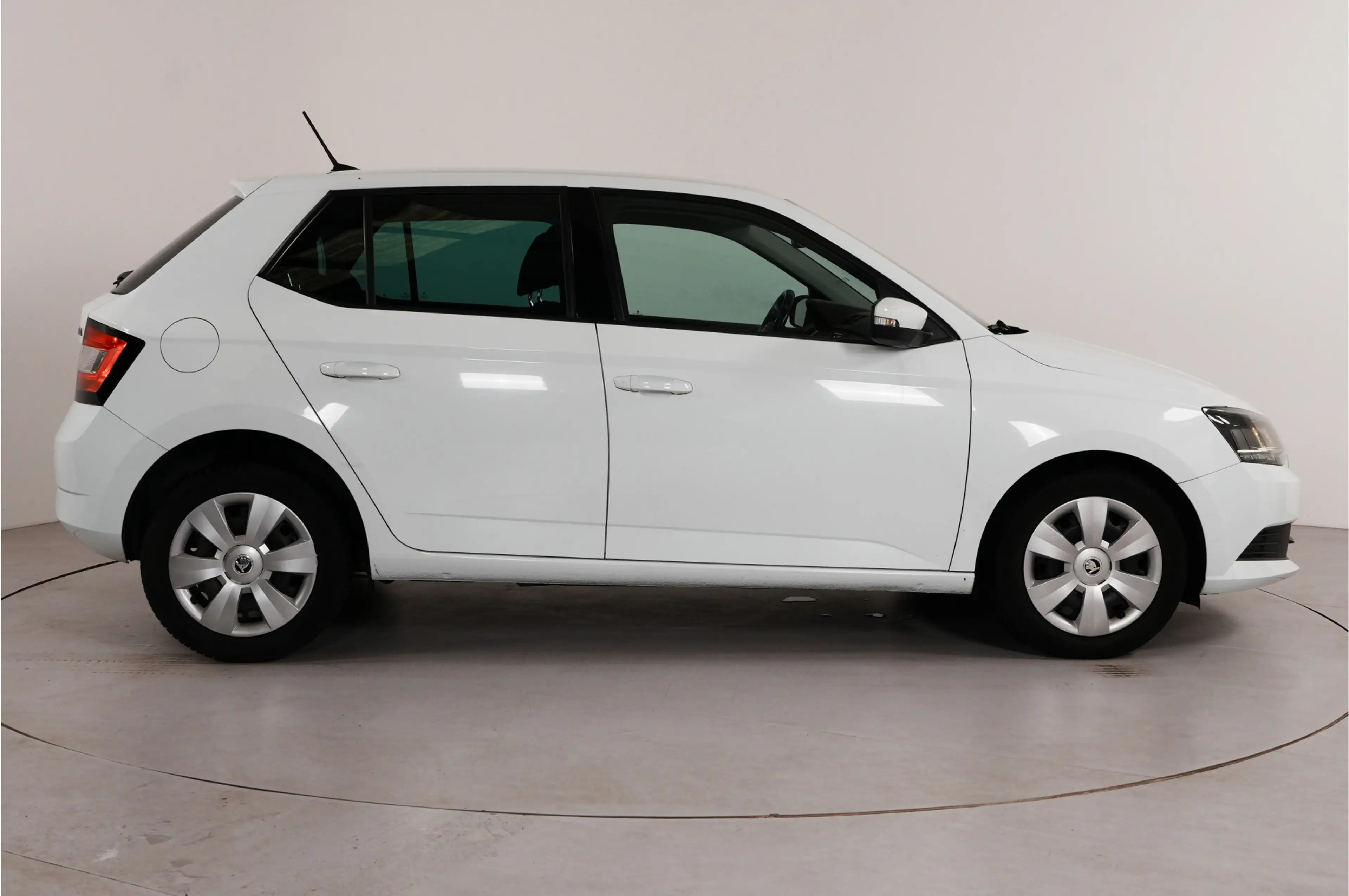 Skoda Fabia 1.0 TSI Drive | — photo 19