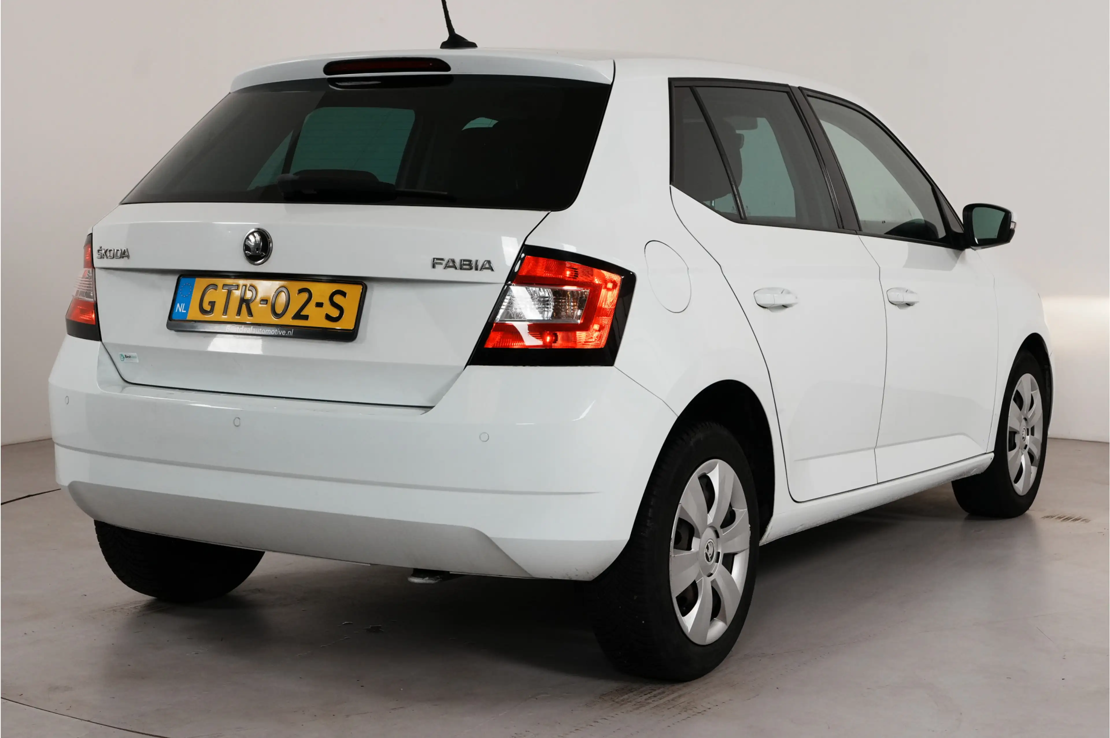 Skoda Fabia 1.0 TSI Drive | — photo 17