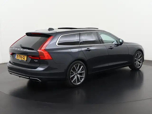 Volvo V90 view 4