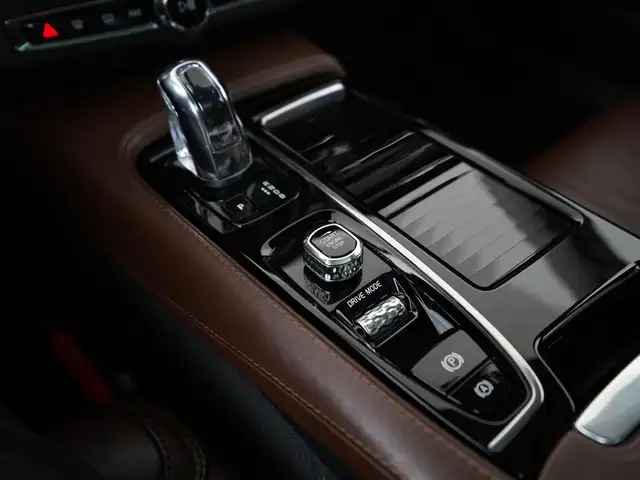 Volvo V90 view 11