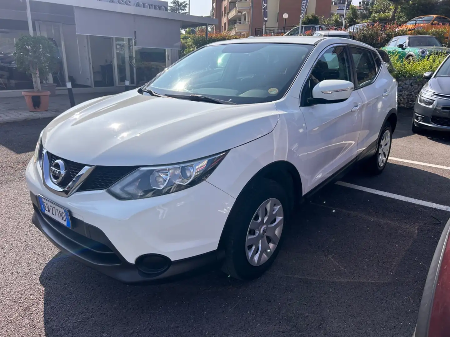 Nissan Qashqai 1.2 DIG-T Visia Bianco - 2