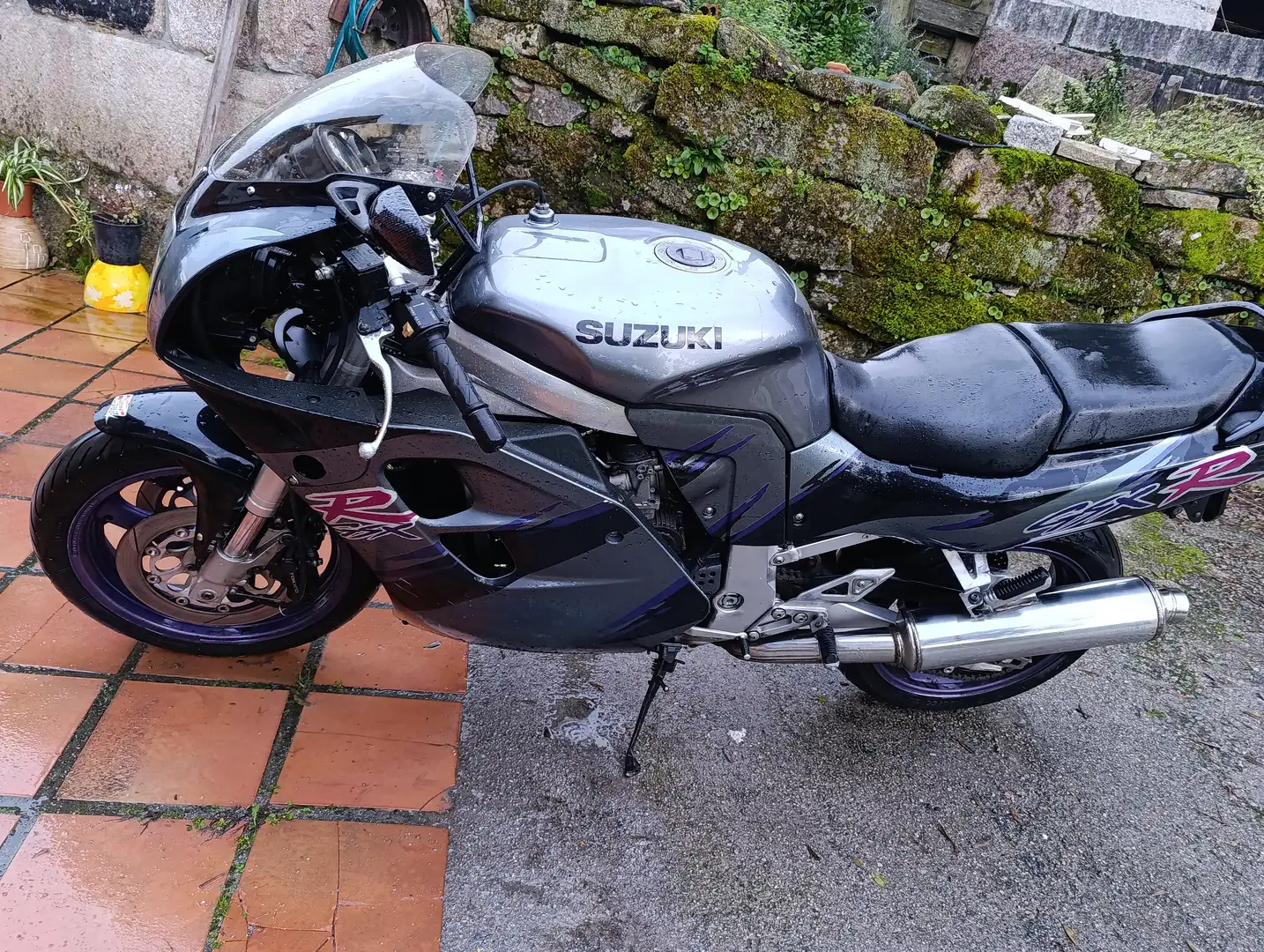 Suzuki GSX-R 1100 Gris - 2