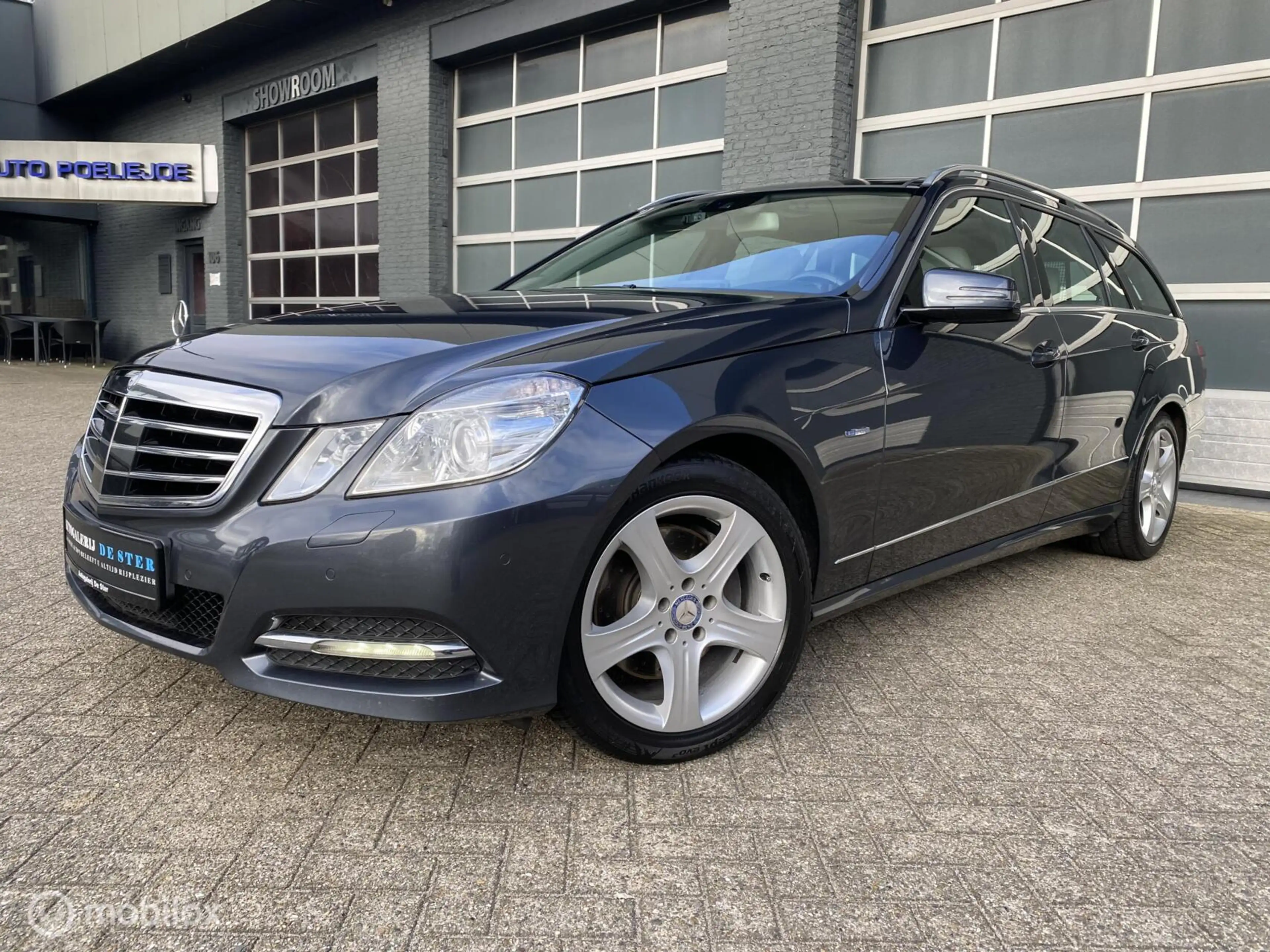 Mercedes-Benz E 250 Estate CGI Avantg. NAVI/PANO/PDC/TREKH — photo 4