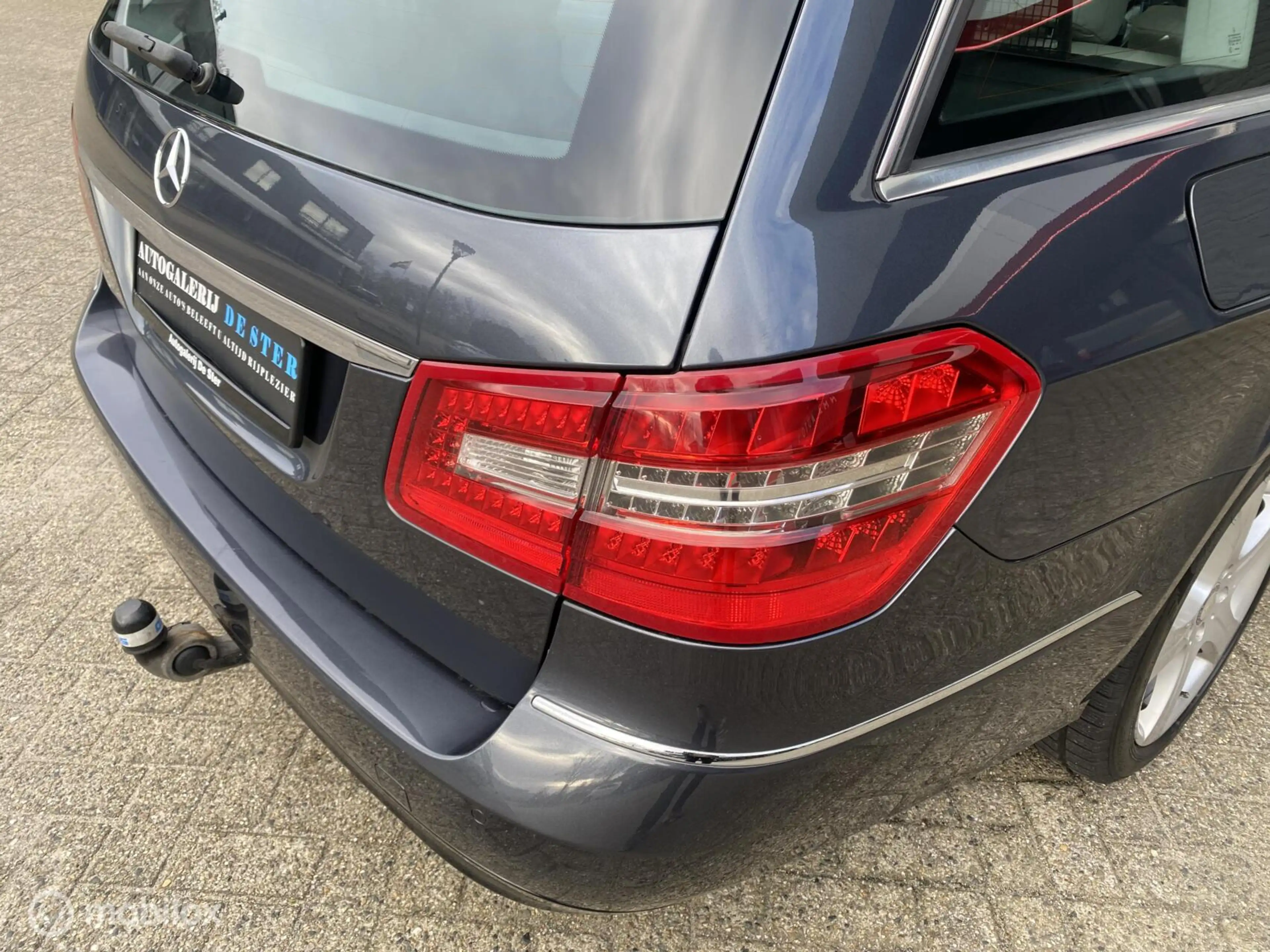Mercedes-Benz E 250 Estate CGI Avantg. NAVI/PANO/PDC/TREKH — photo 11