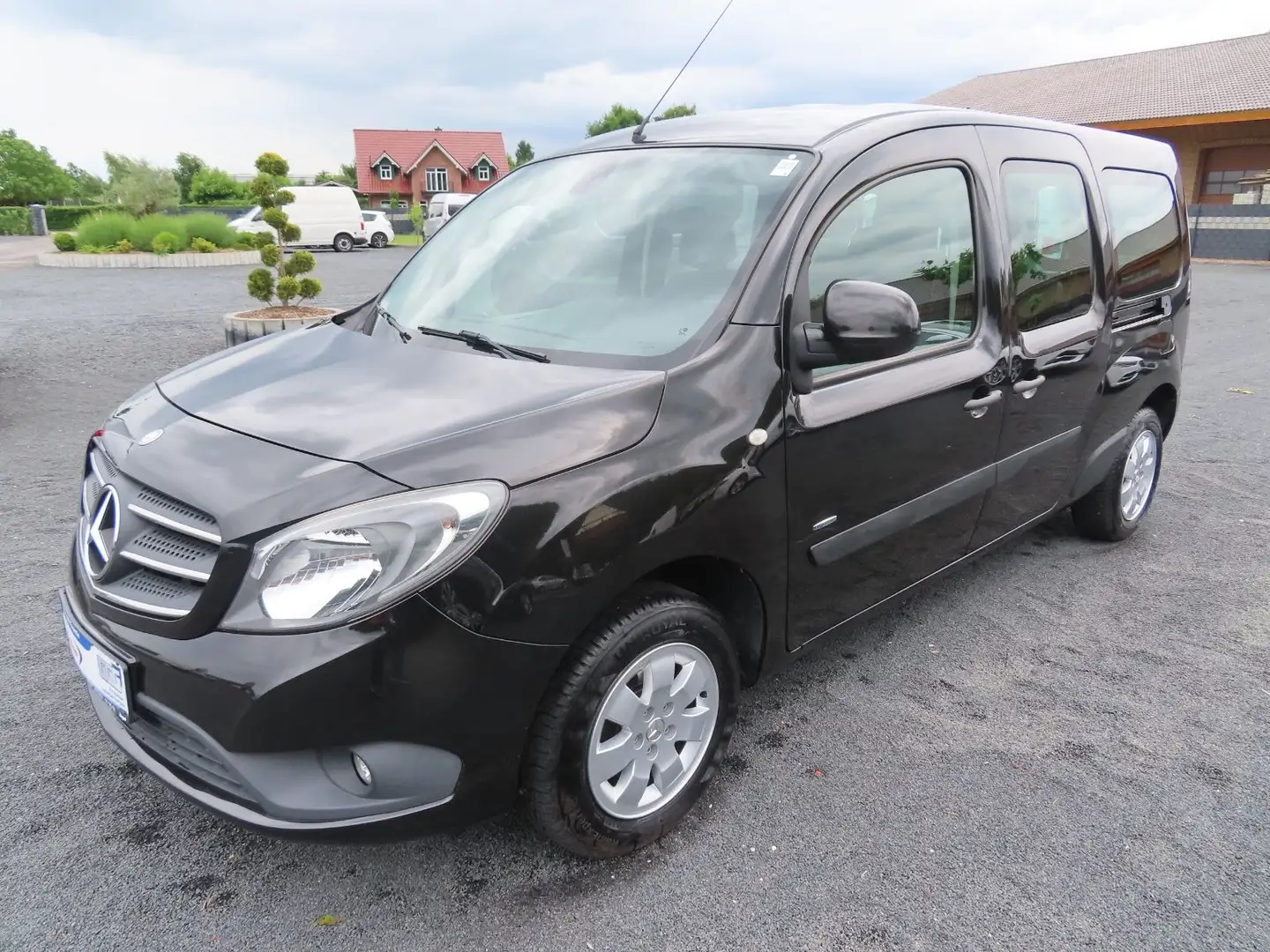 Mercedes-Benz Citan Mixto 111CDI extralang Klima Sitzh AHK Alu Negro - 1
