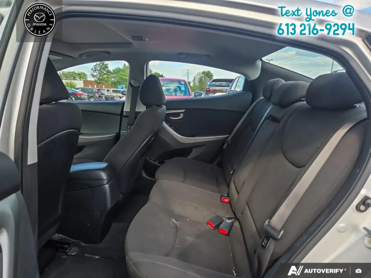Hyundai ELANTRA снимка Hyundai ELANTRA