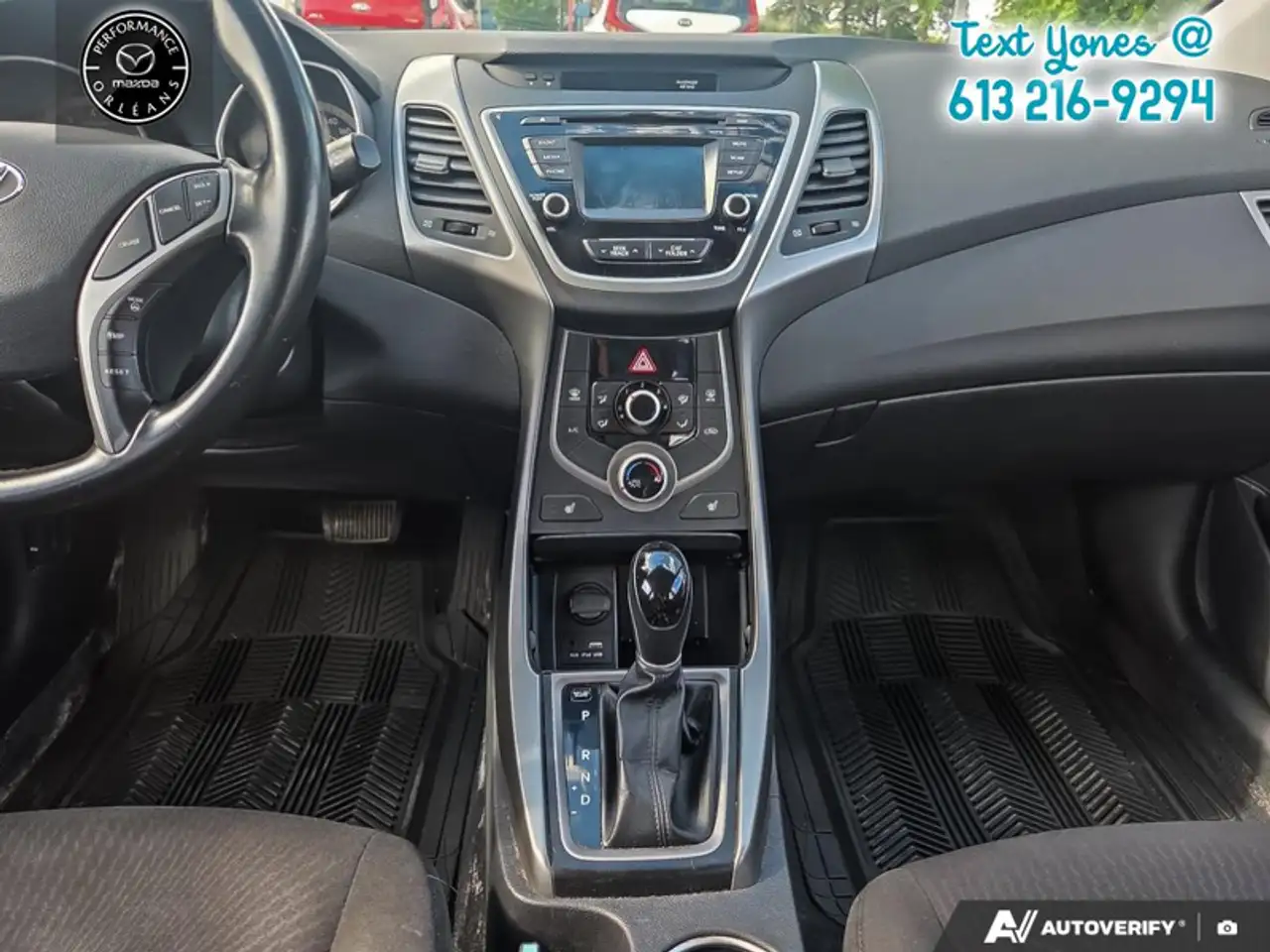 Hyundai ELANTRA снимка Hyundai ELANTRA