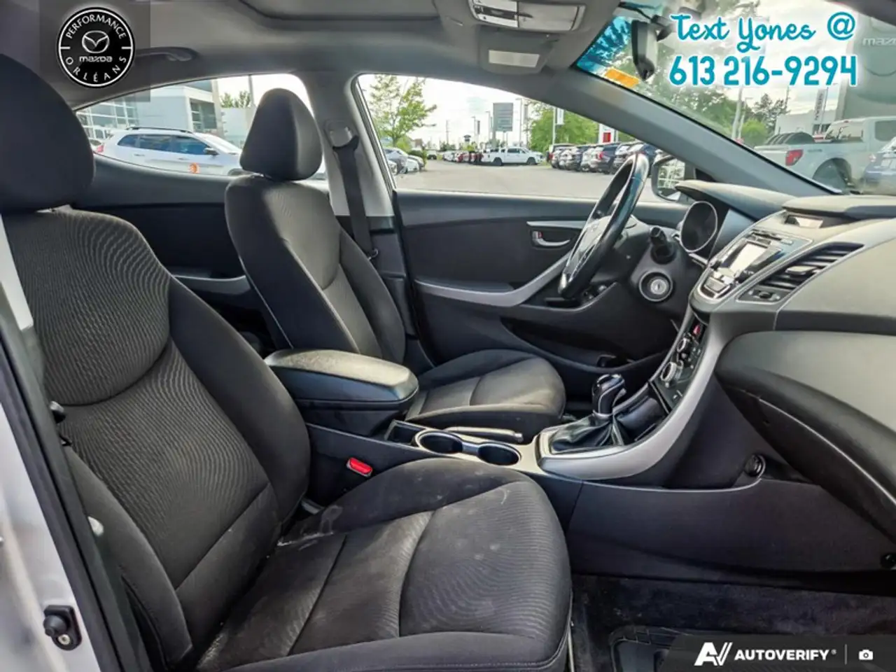 Hyundai ELANTRA снимка Hyundai ELANTRA