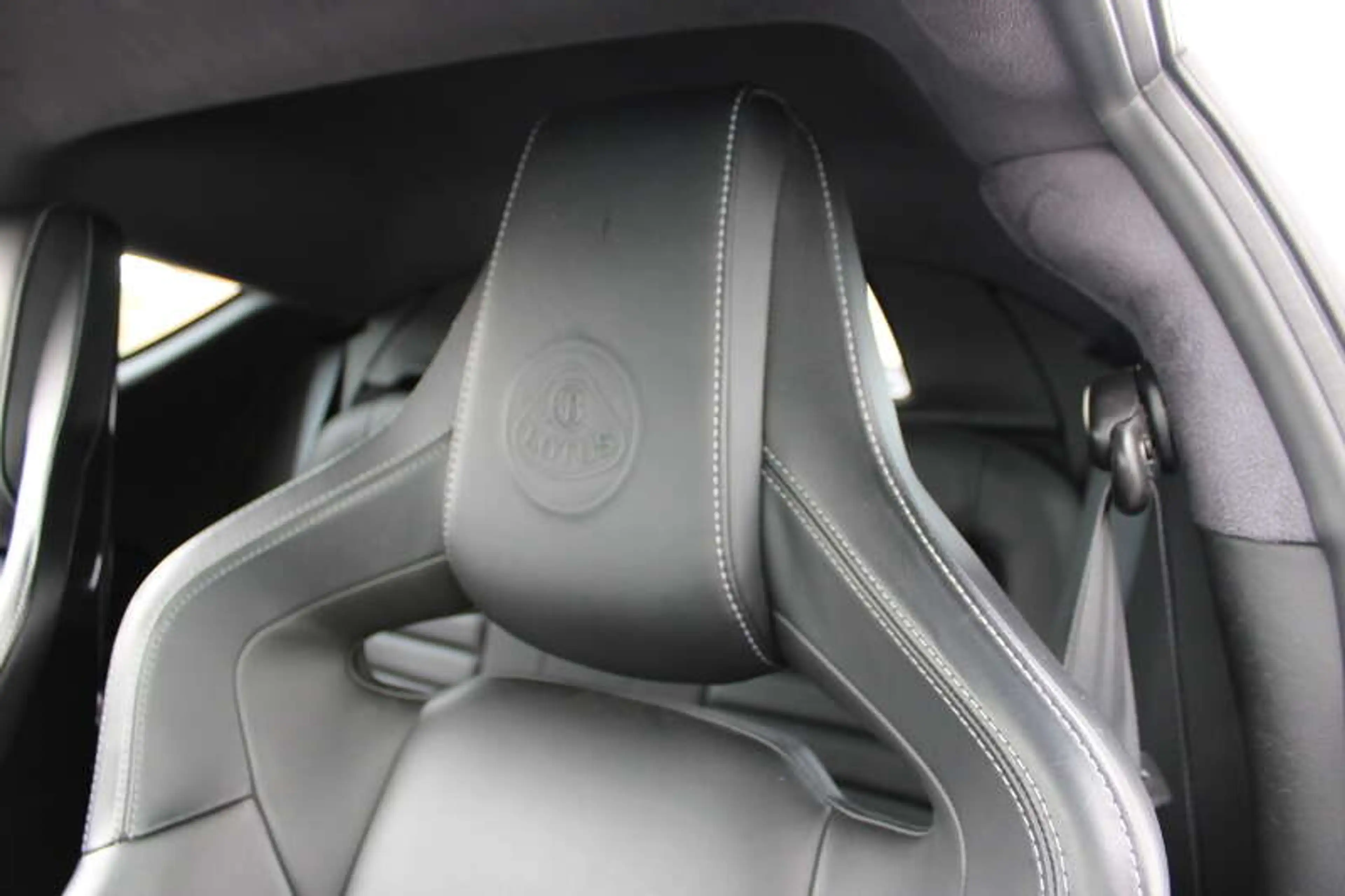 Lotus Evora 400 3.5i V6 2+2 — photo 10