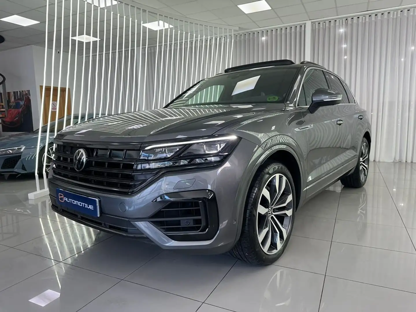 Volkswagen Touareg R-Line 3.0 V6 TDI 210kW Tip 4M Gris - 1