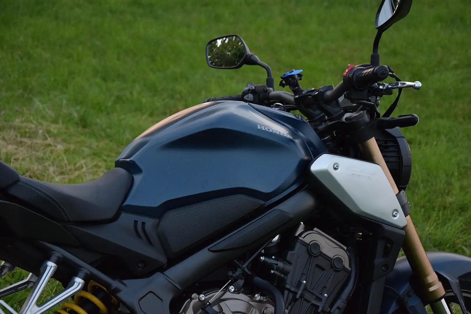 Honda CB 650 R – A2-Motorrad, TÜV, Inspektion & Reifen neu Blau - 2