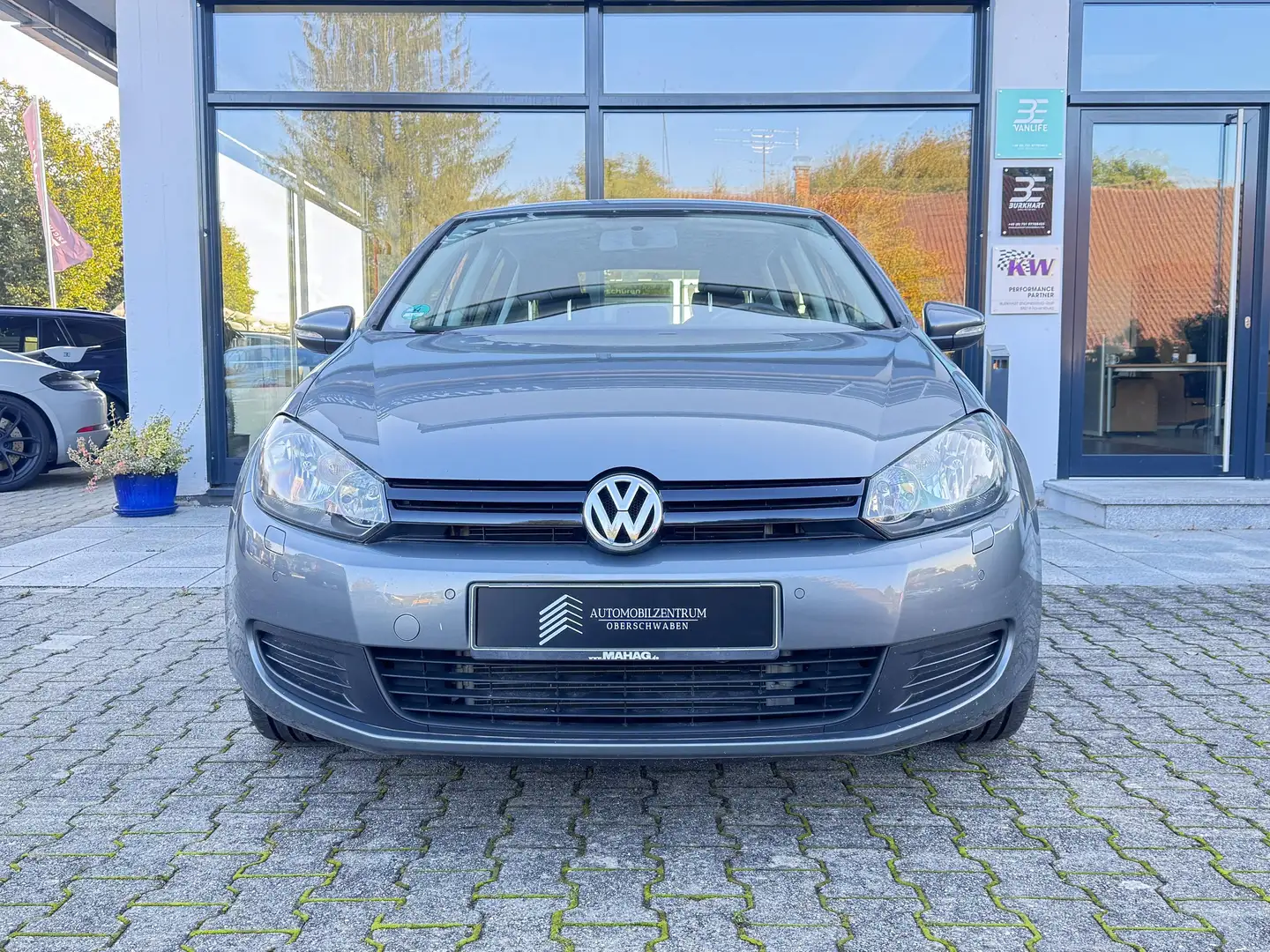 Volkswagen Golf Trendline Grau - 1