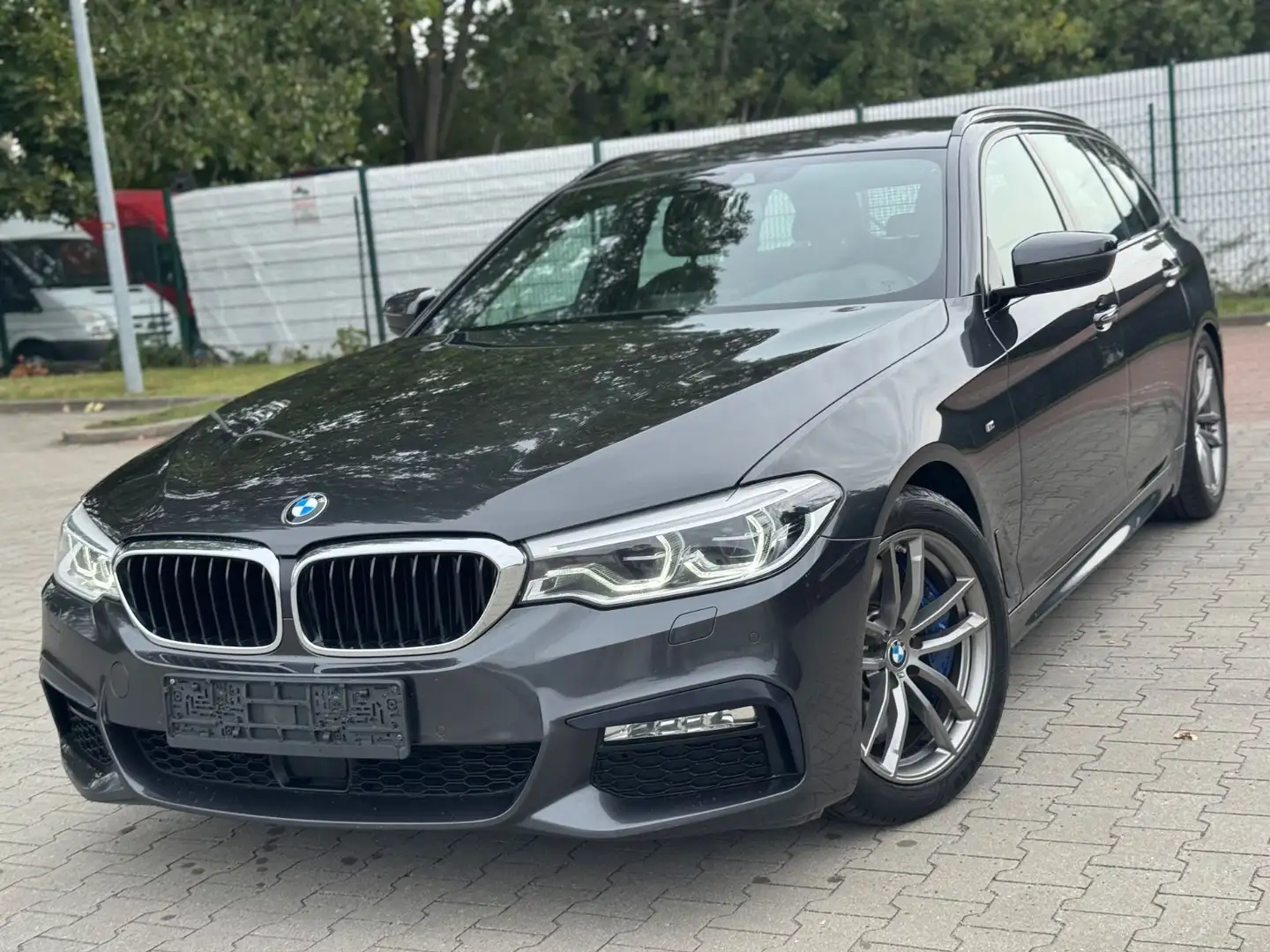 BMW 540 d xDrive M Sportpaket/ACC/LED/AHK/8f. bereif Grau - 1