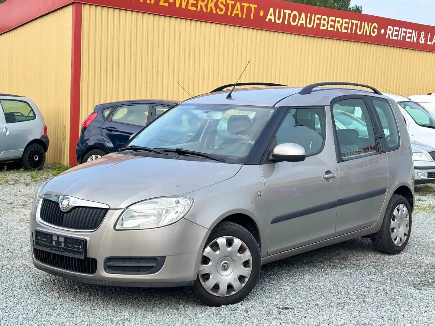 Skoda Roomster 1.4 TDI Klima,NAVI,Sitzheizung,TÜV-NEU Grau - 1