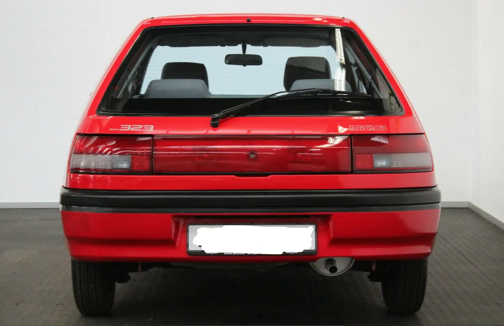 Mazda 323 1.4i LX Červená - 2