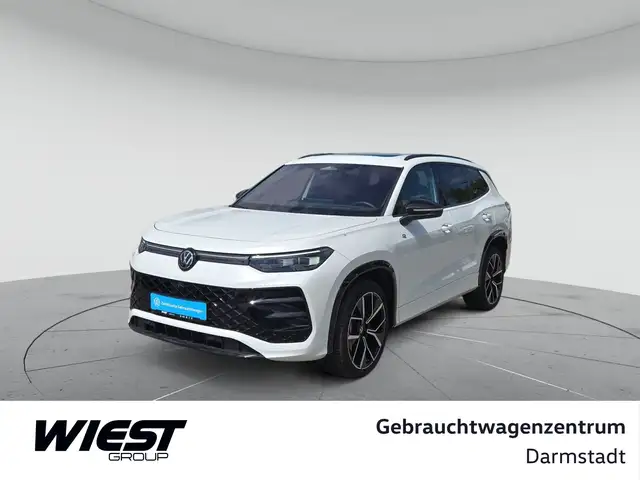 2025 Volkswagen Tayron in White for sale