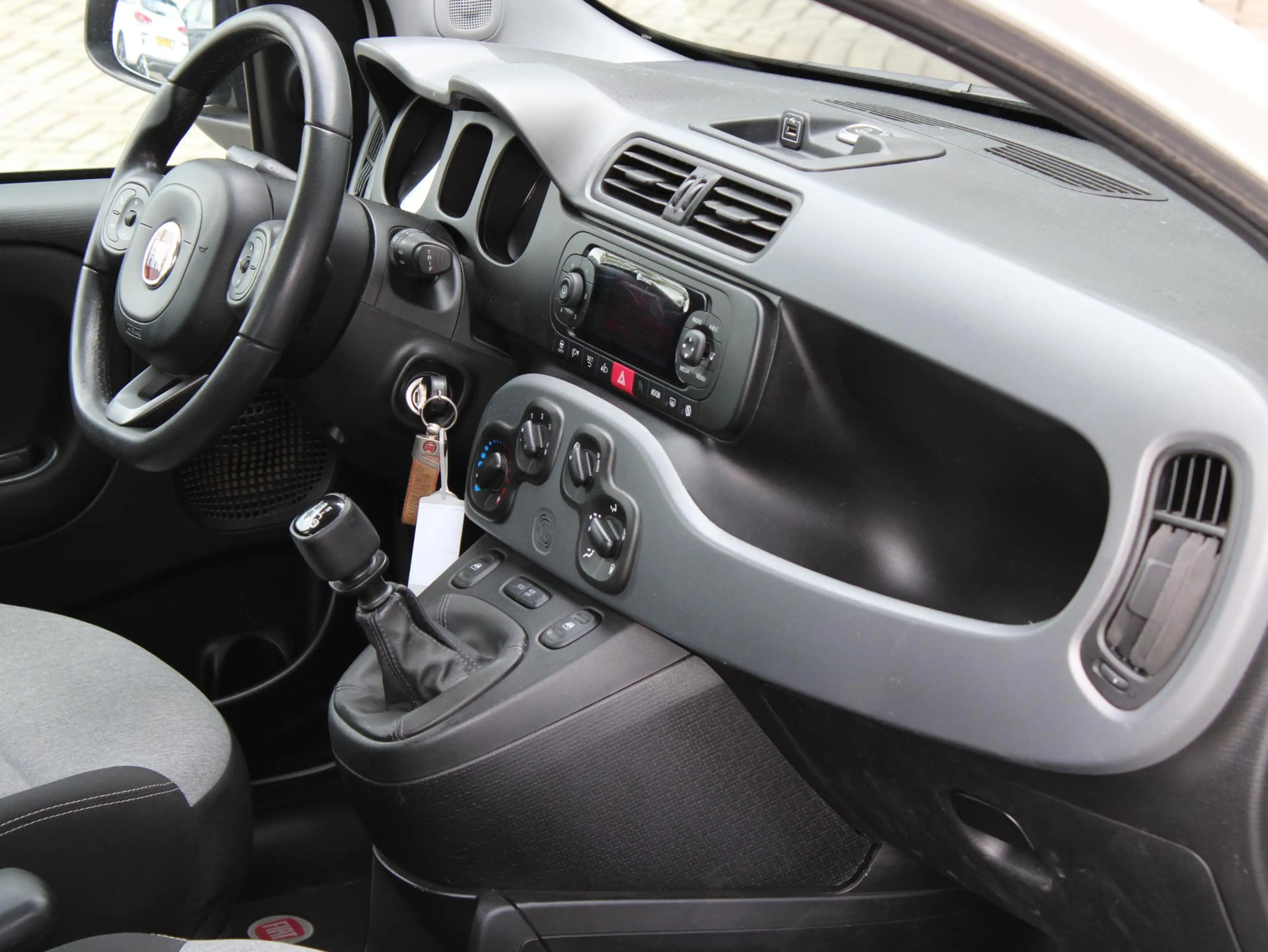 Fiat Panda 0.9 TwinAir Lounge | All Season Banden | Airco — photo 13