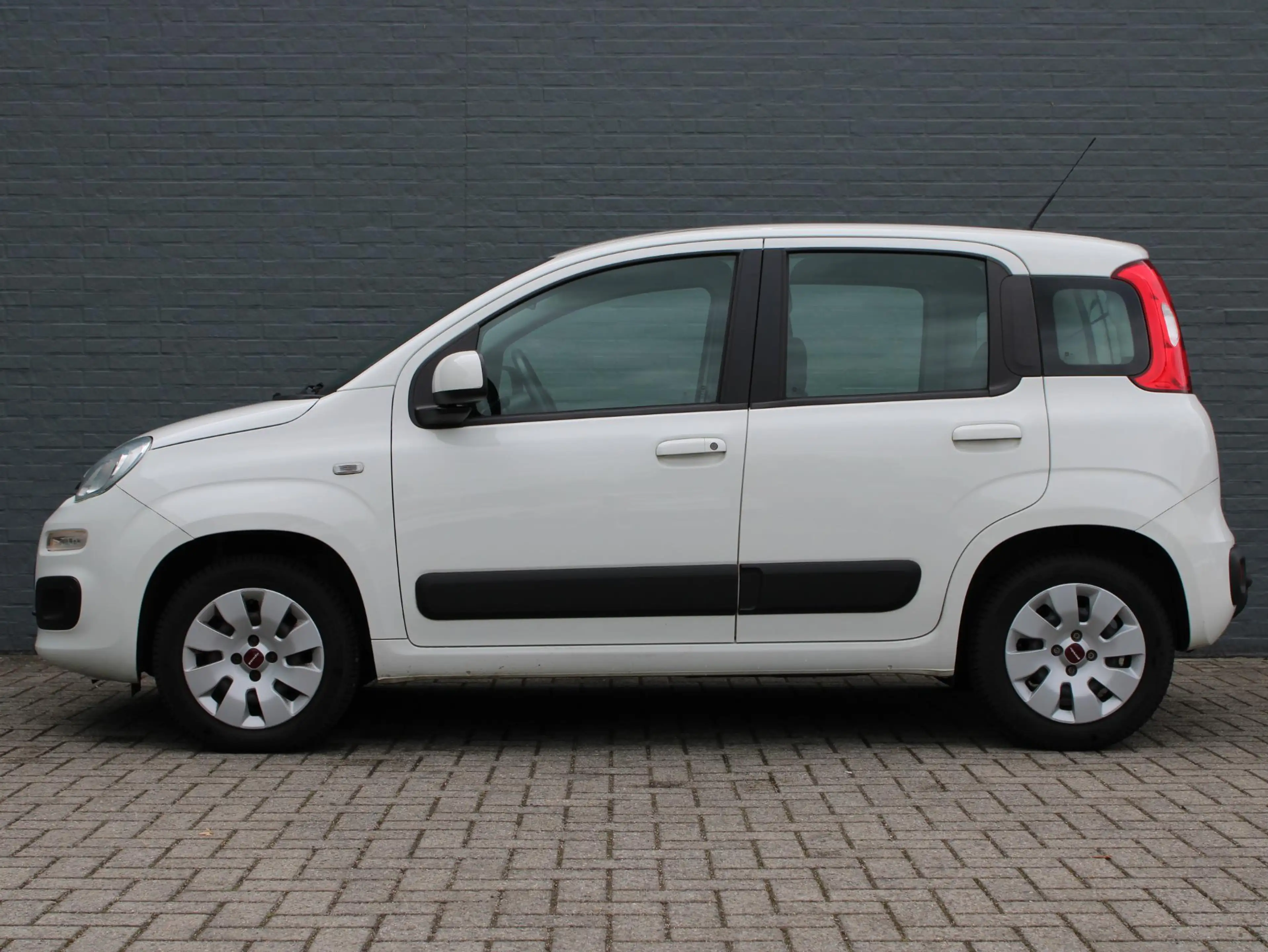 Fiat Panda 0.9 TwinAir Lounge | All Season Banden | Airco — photo 9