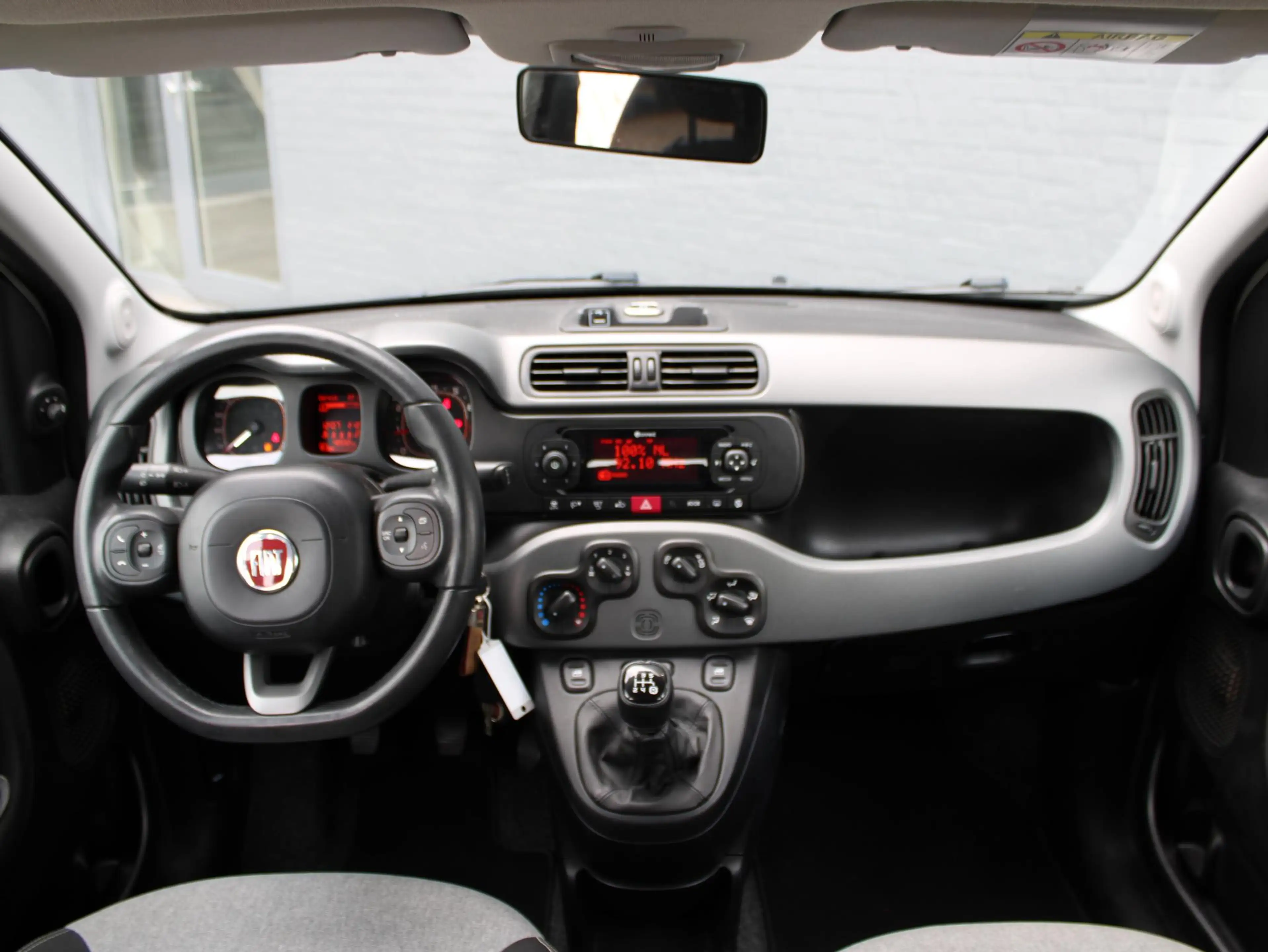 Fiat Panda 0.9 TwinAir Lounge | All Season Banden | Airco — photo 15