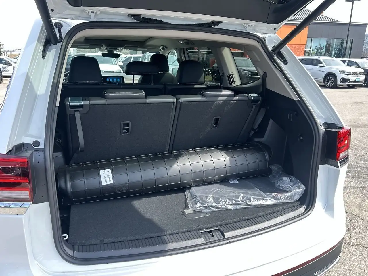 Volkswagen Atlas снимка Volkswagen Atlas
