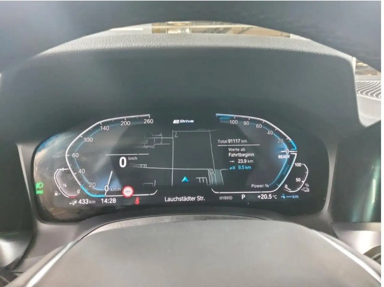 2022 BMW 330 e xDrive Sport Line SAG/HUD/Laser/AHK/Leder, photograph 4