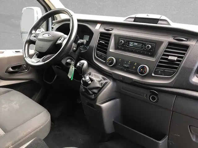 Ford Transit view 7